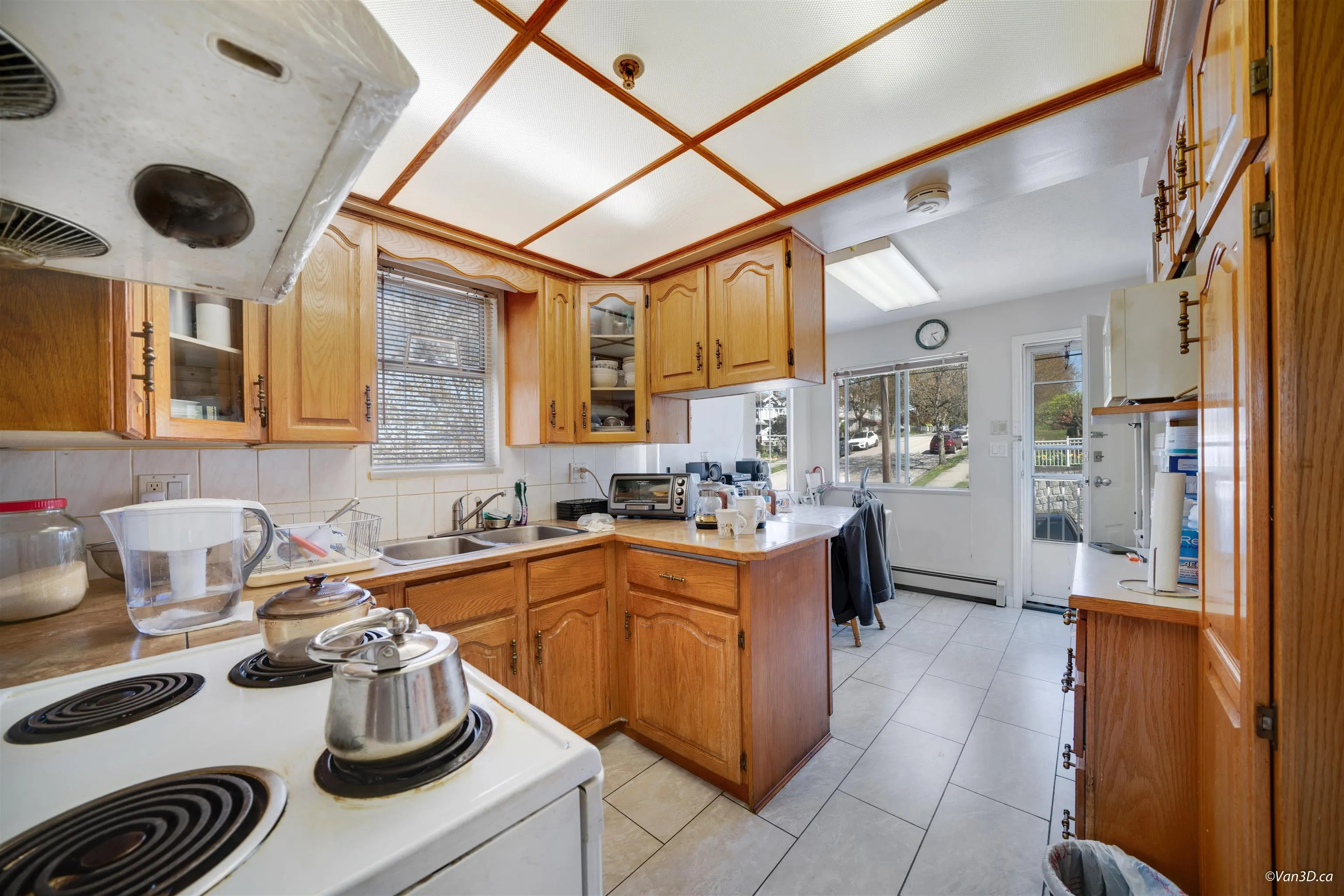 4502 Nanaimo Street