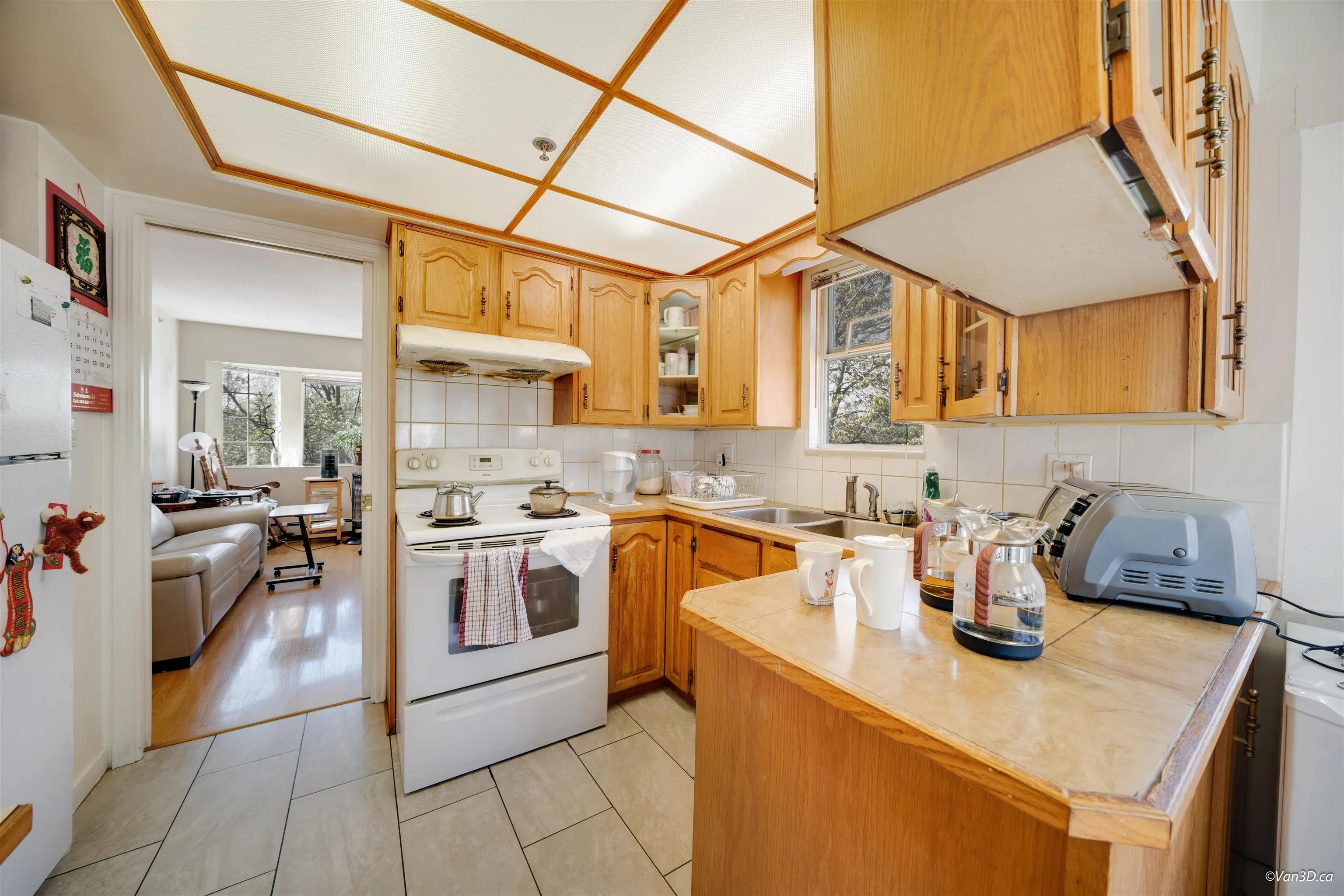 4502 Nanaimo Street