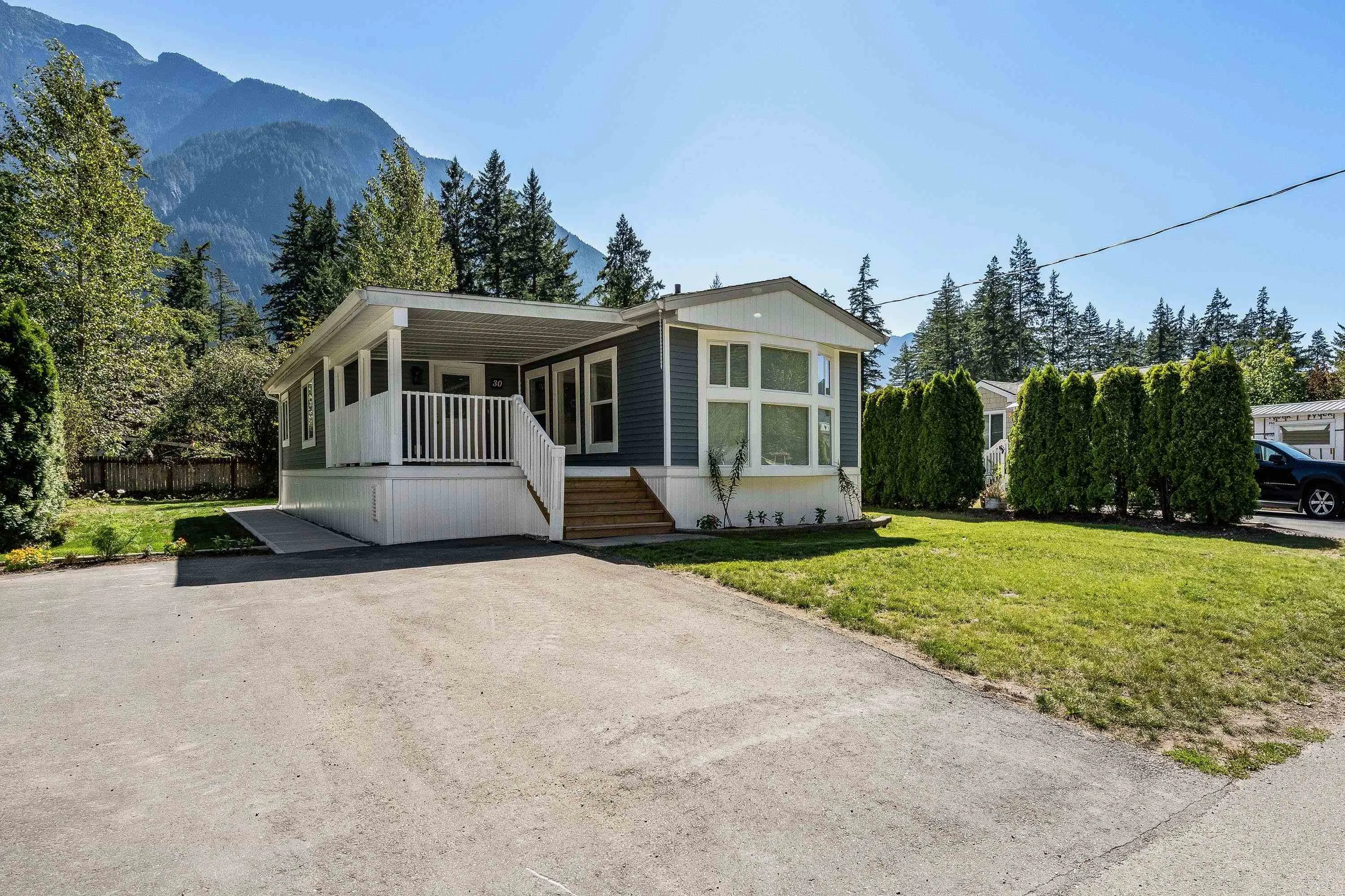 30 65367 Kawkawa Lake Road