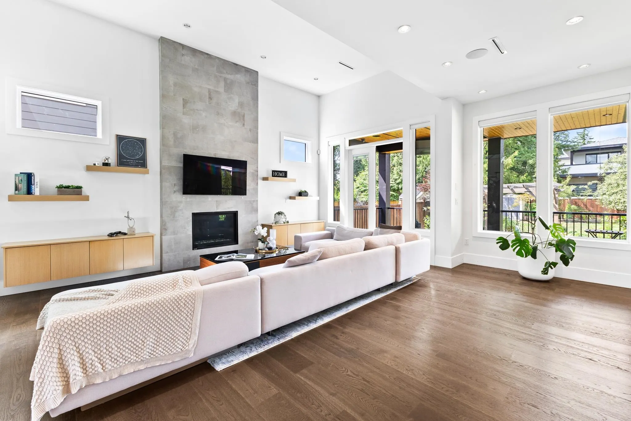 684 Porter Street