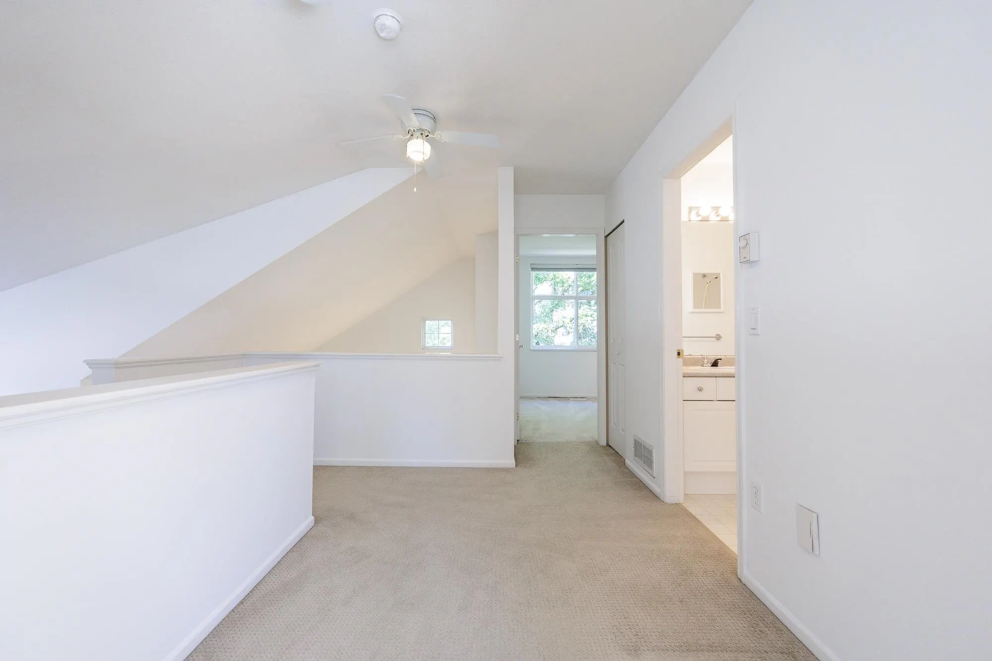 31 14877 33 Avenue