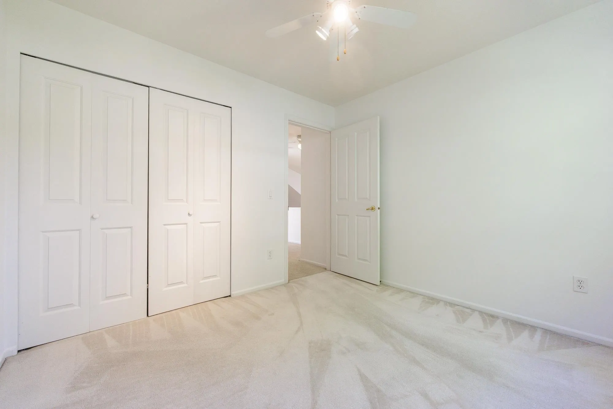 31 14877 33 Avenue