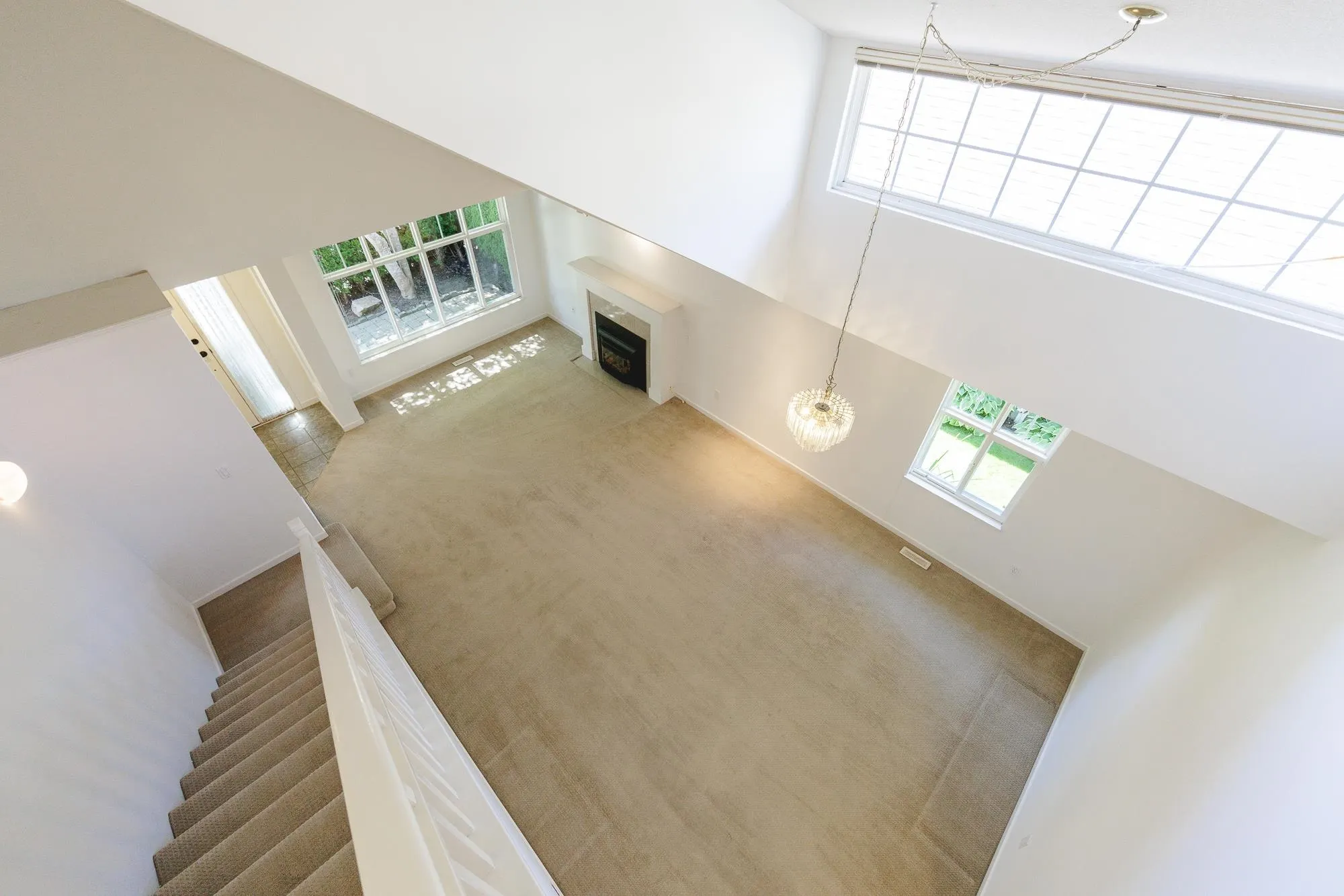 31 14877 33 Avenue