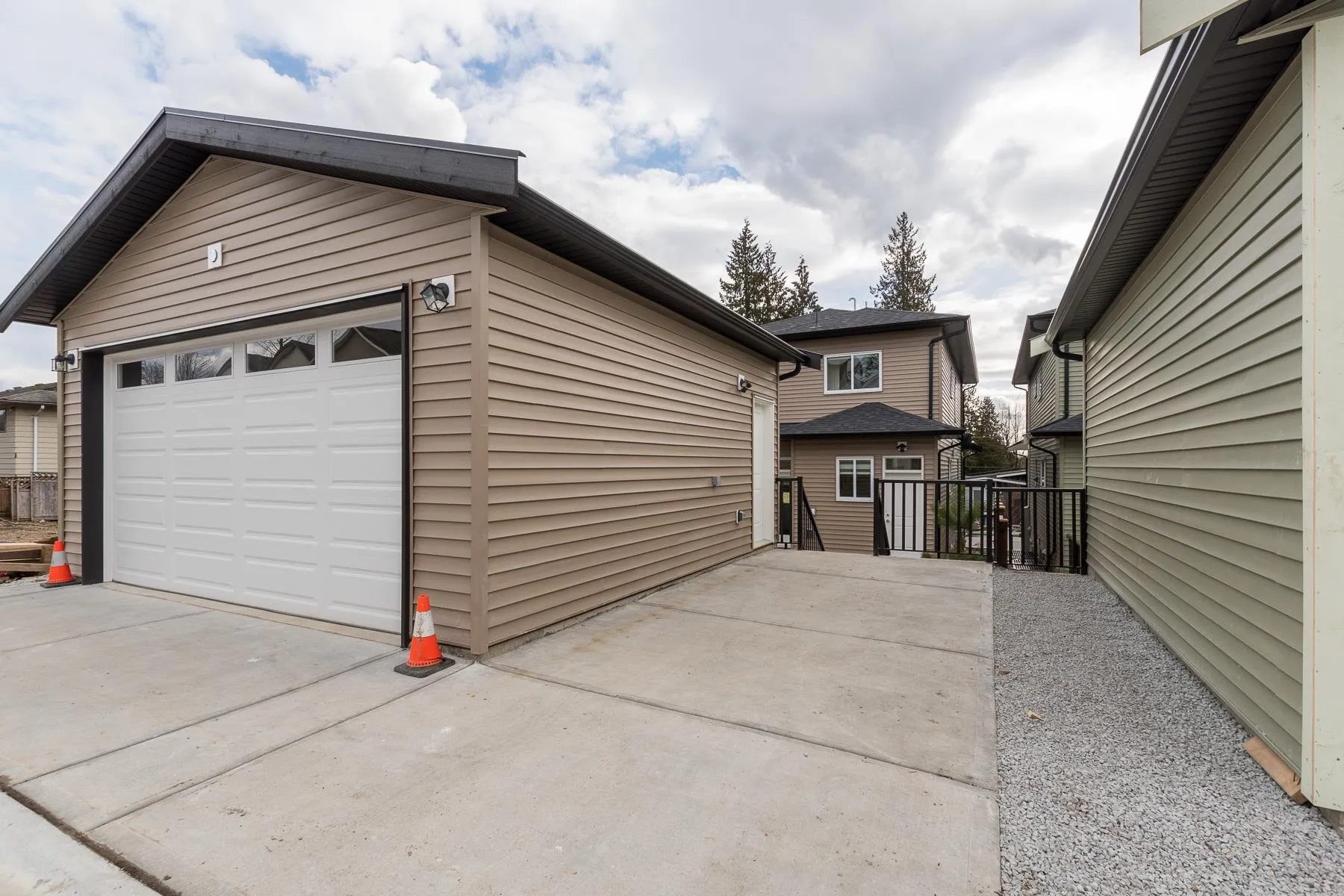 3427 Victoria Drive