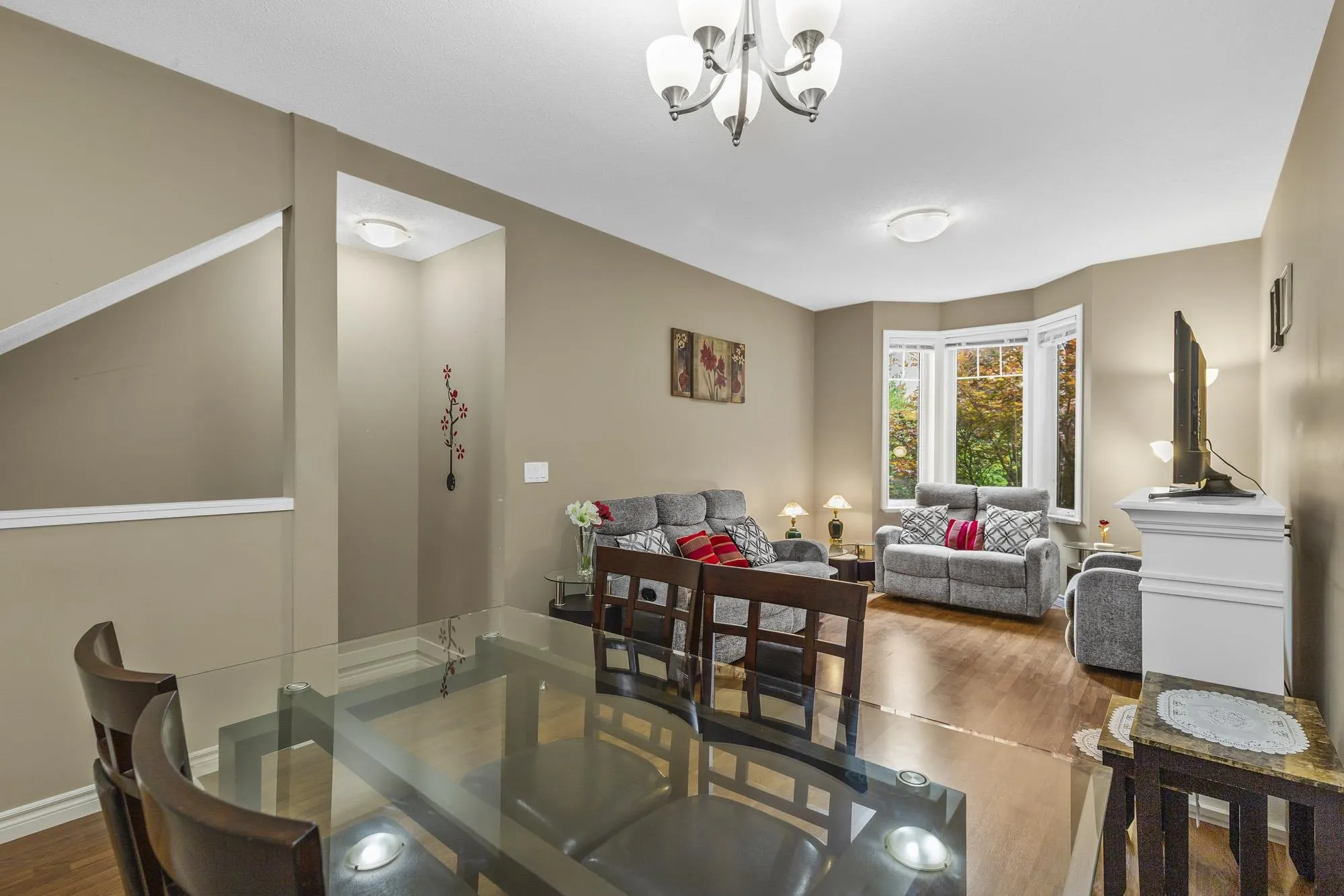 2 32501 Fraser Crescent