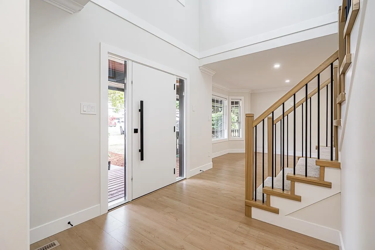 2455 Mountain Drive