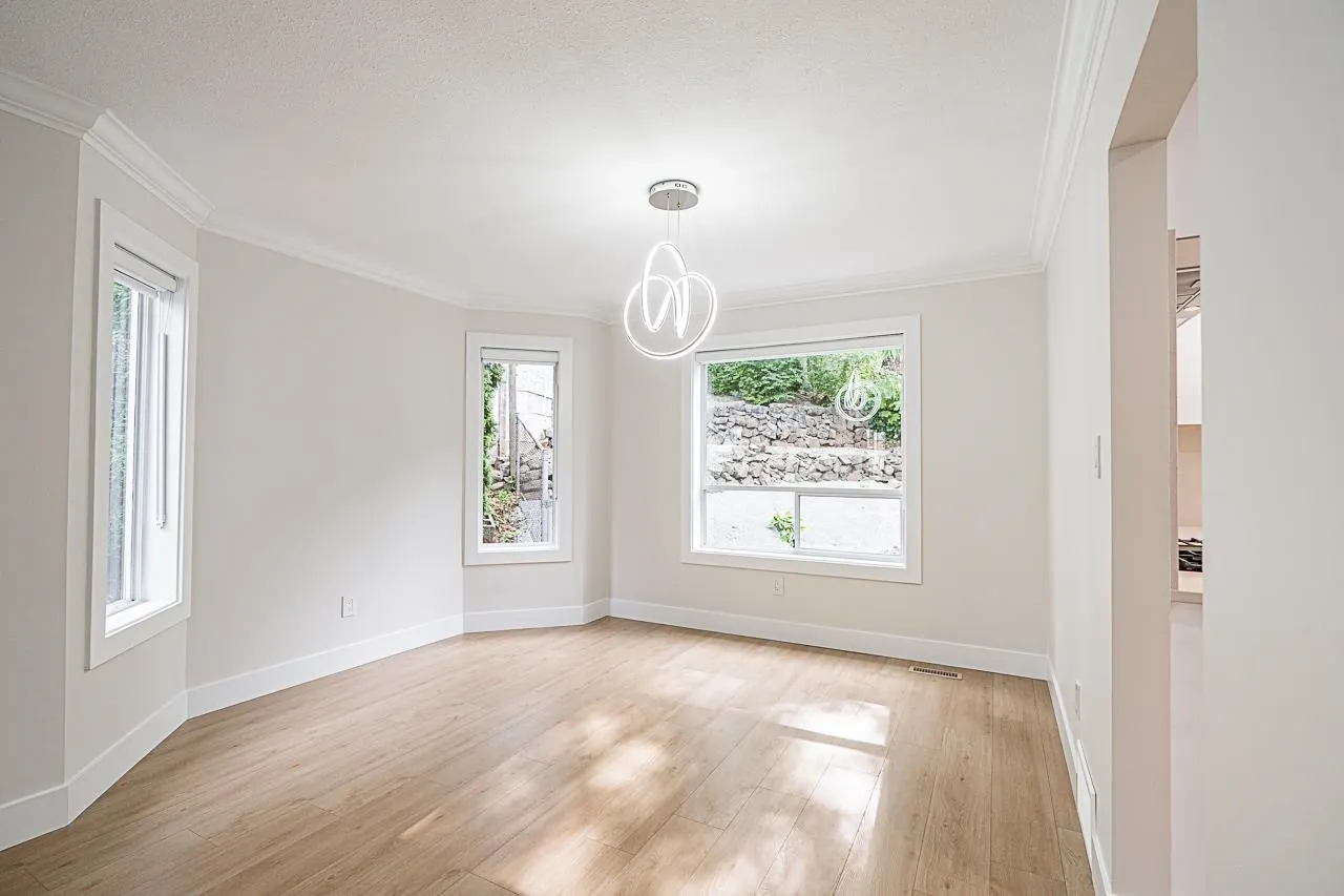 2455 Mountain Drive