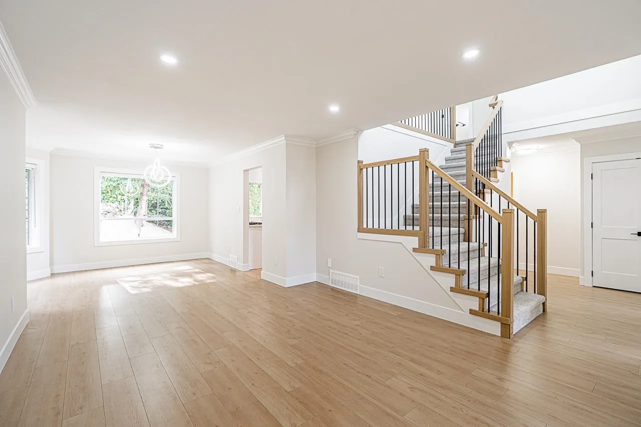 2455 Mountain Drive