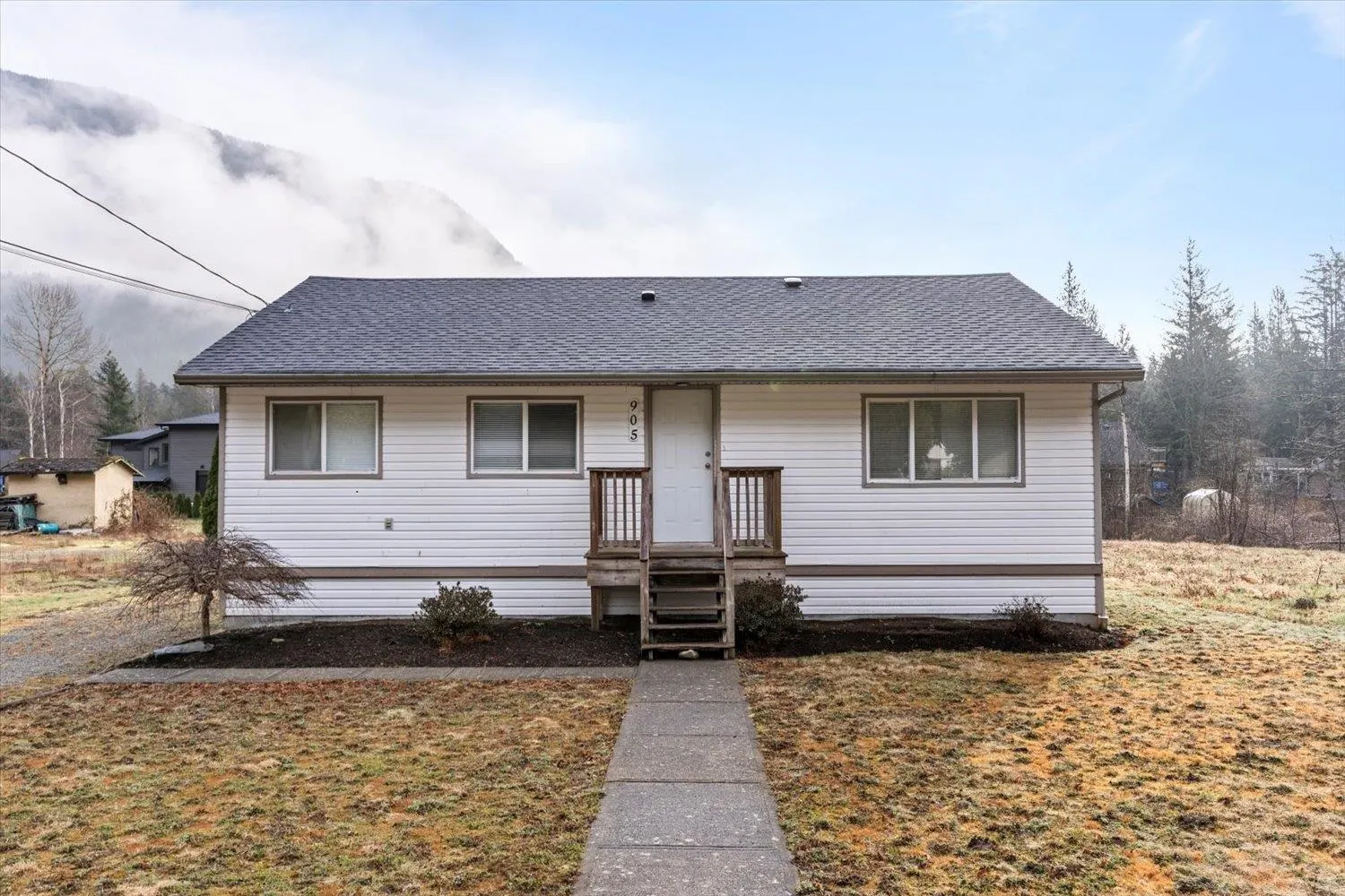 905 Hot Springs Road
