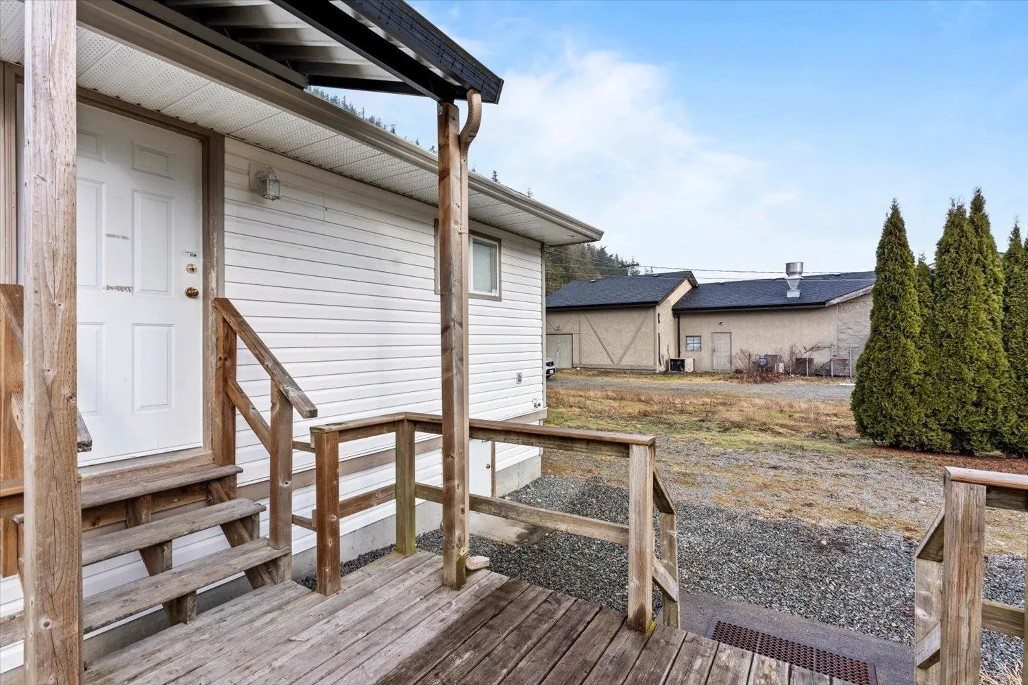 905 Hot Springs Road