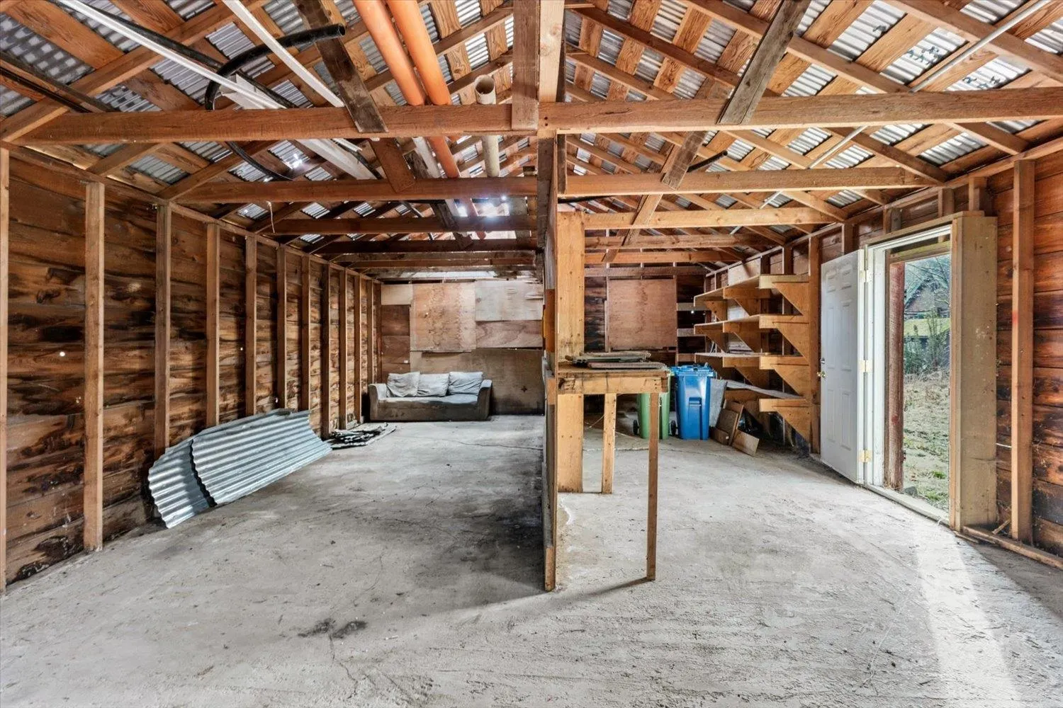 905 Hot Springs Road