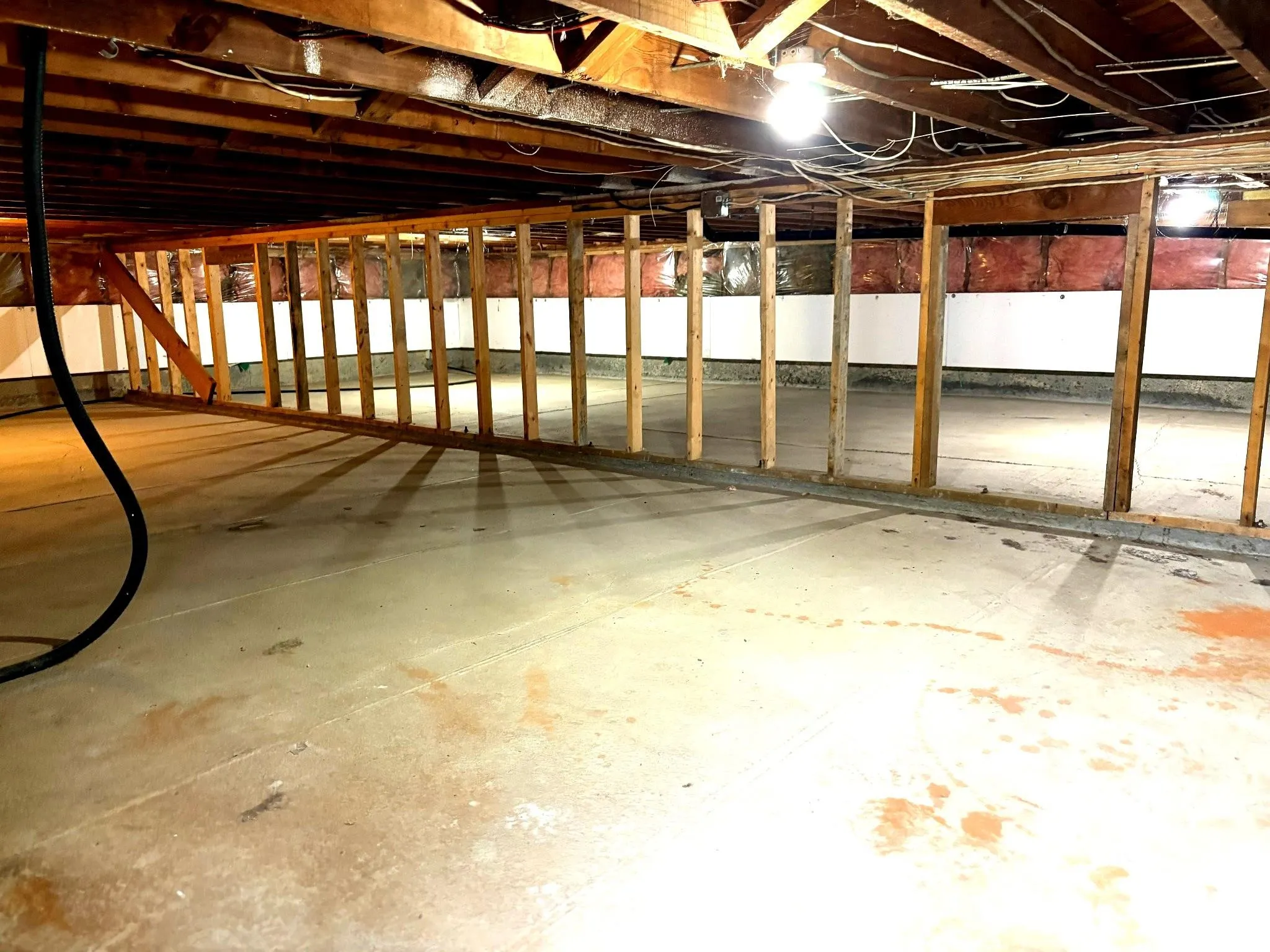 905 Hot Springs Road