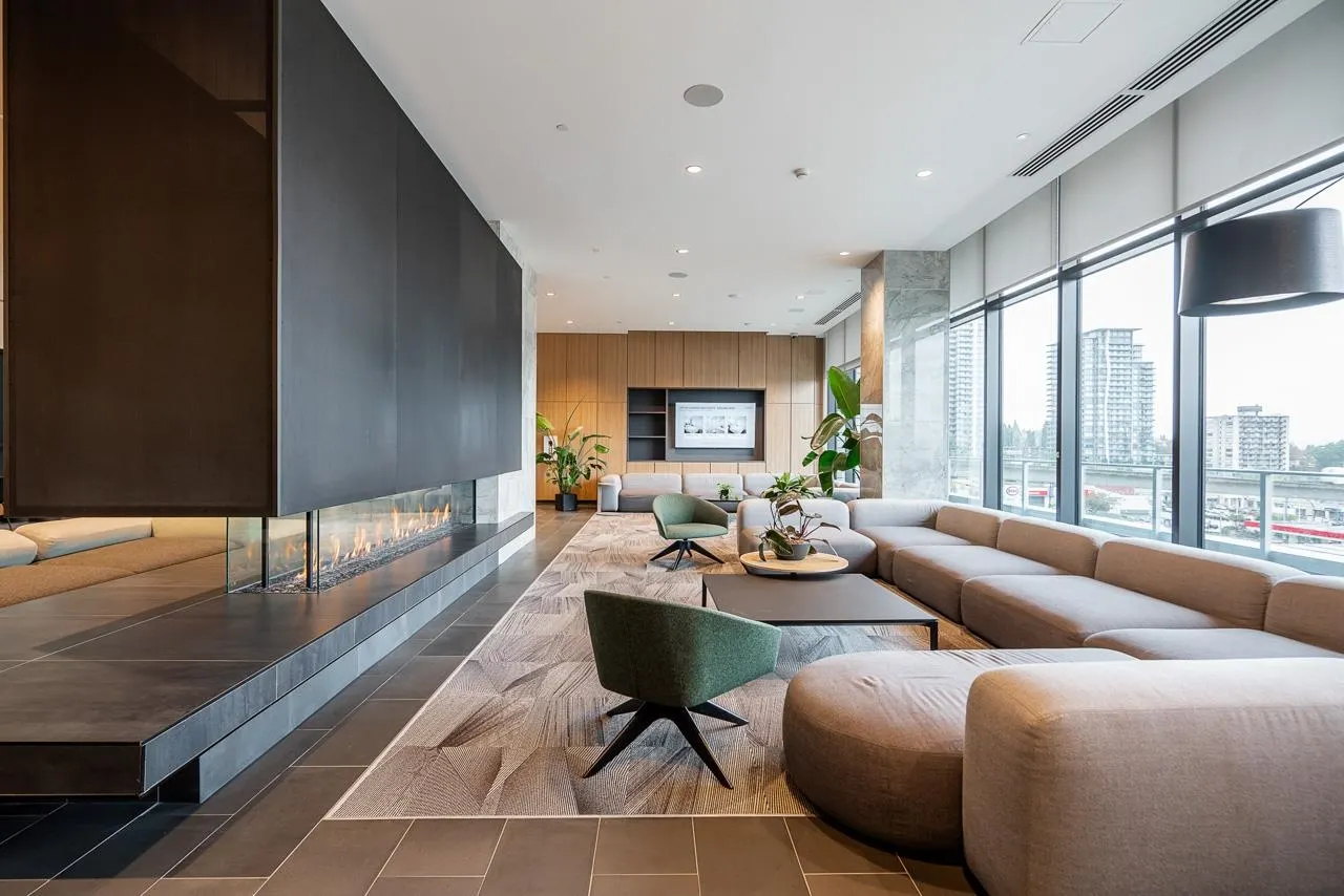 708 3809 Evergreen Place