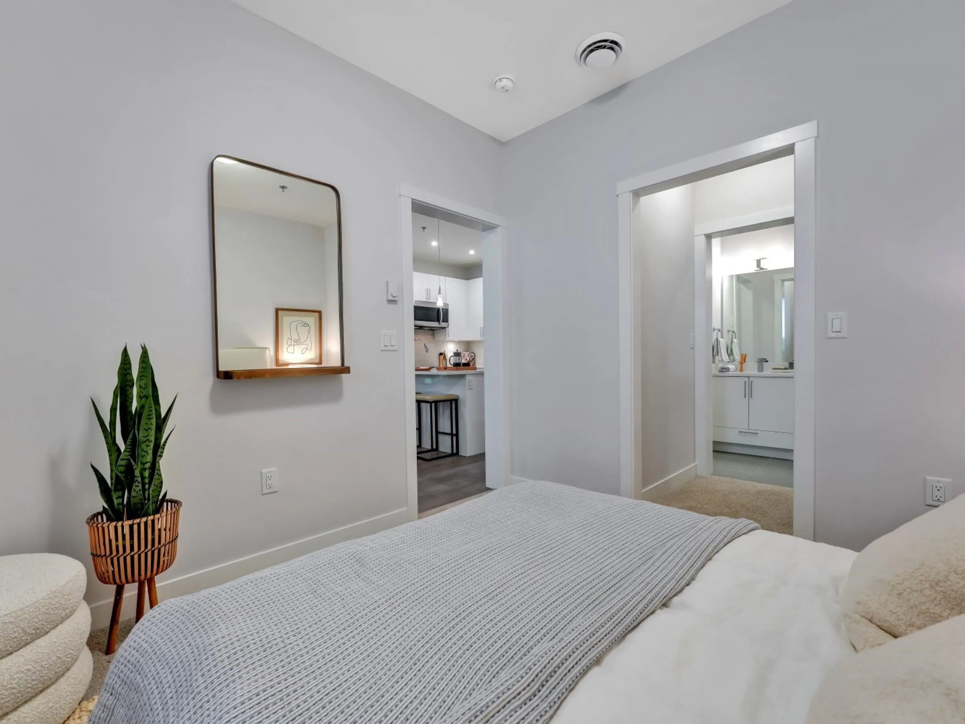209 33919 George Ferguson Way
