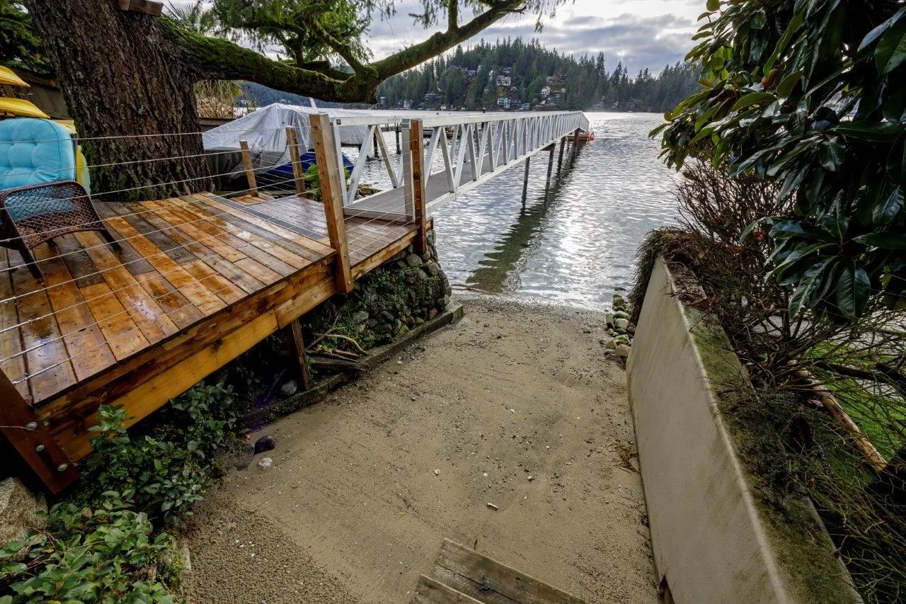 2730 Panorama Drive