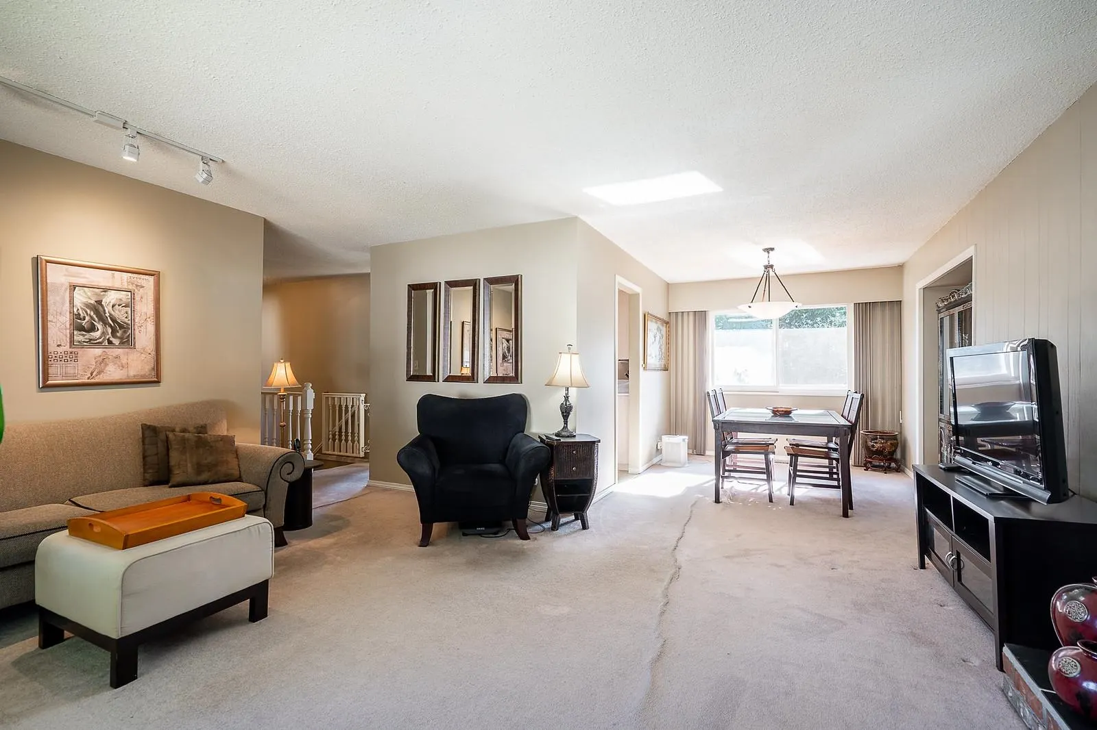 2946 Coventry Crescent