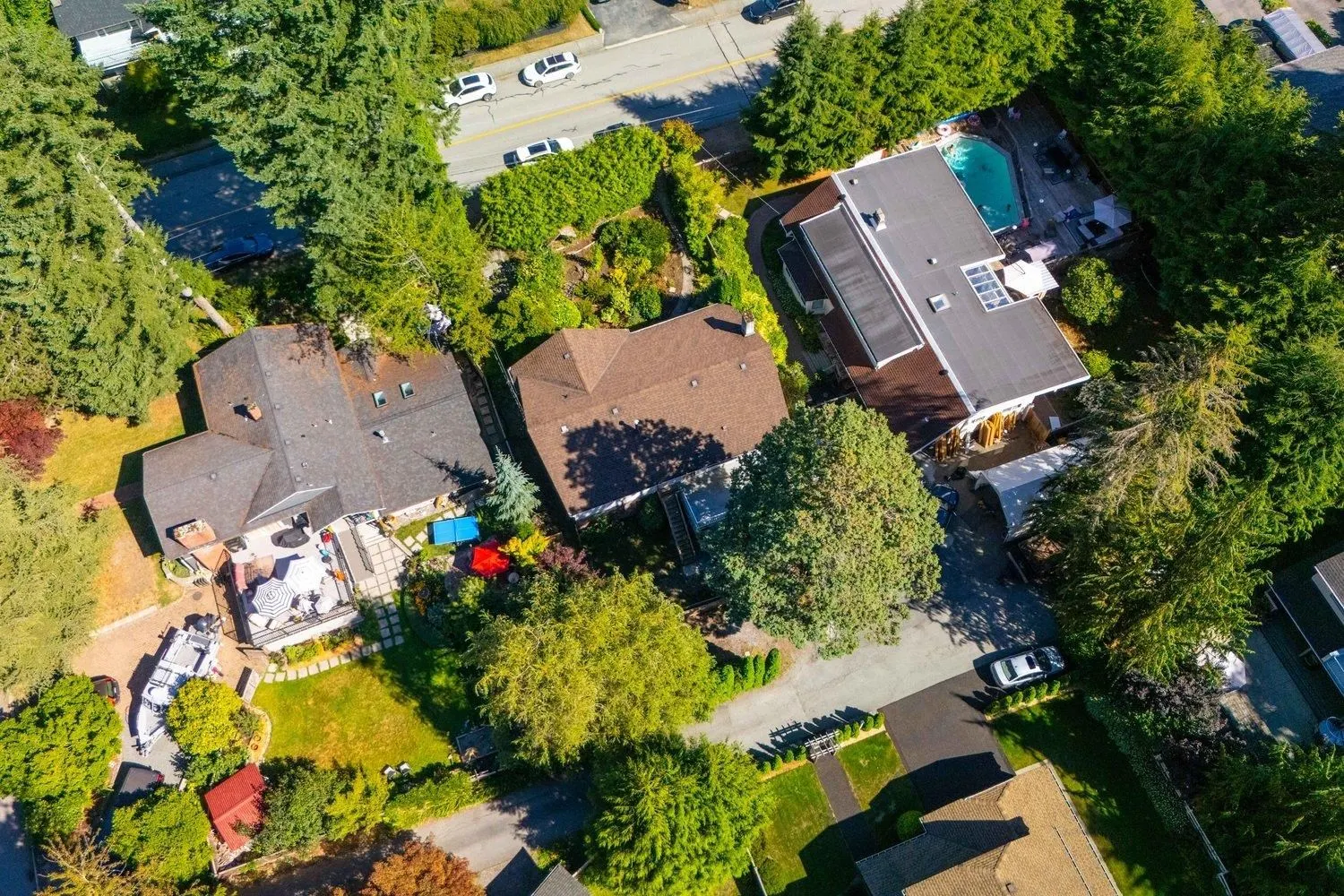 3283 Hoskins Road