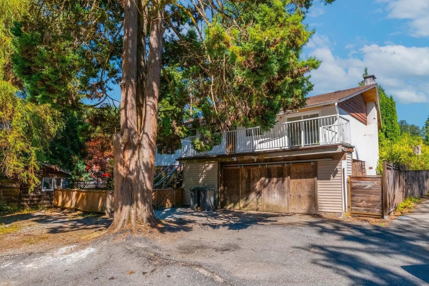 3283 Hoskins Road