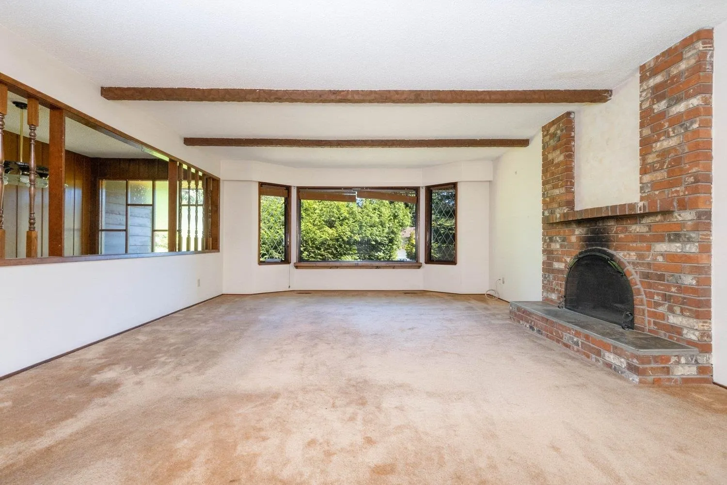 3283 Hoskins Road