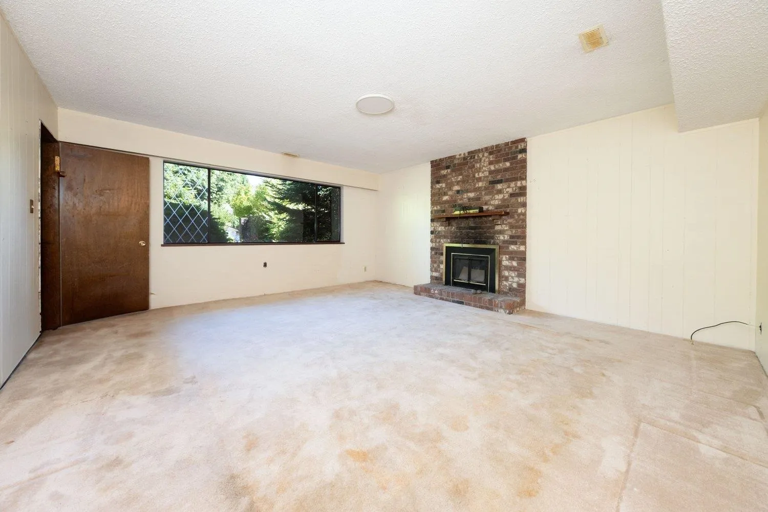 3283 Hoskins Road