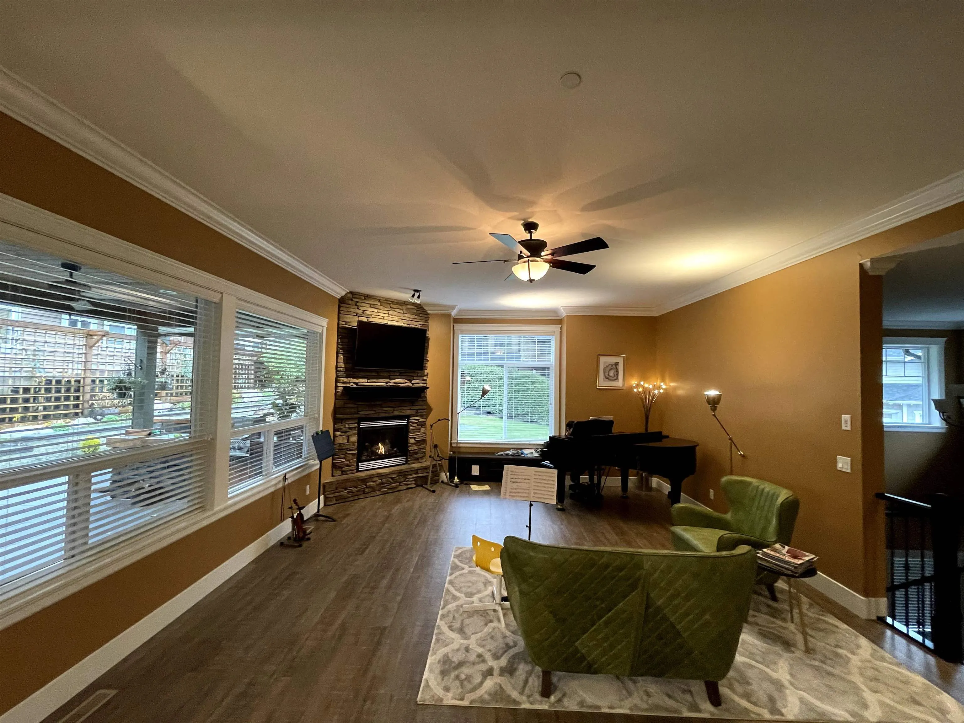 16 13210 Shoesmith Crescent