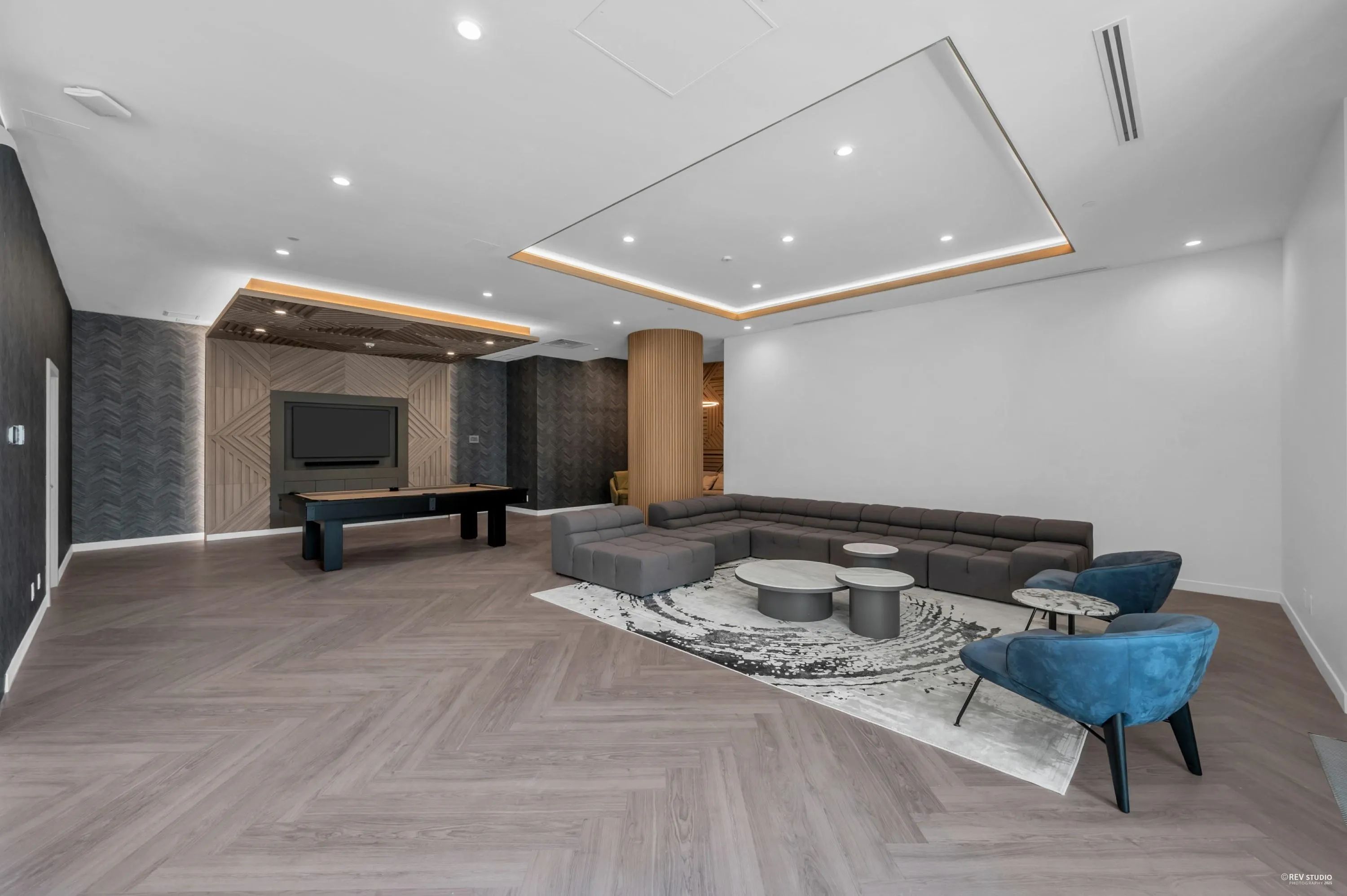 1606 13778 100 Avenue