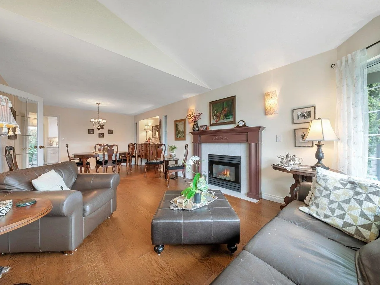 2817 Greenbrier Place