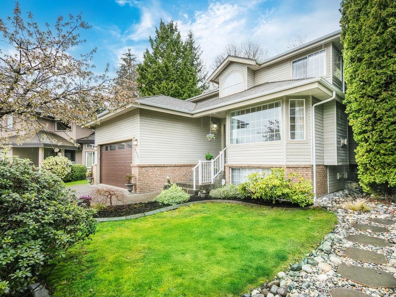 2817 Greenbrier Place