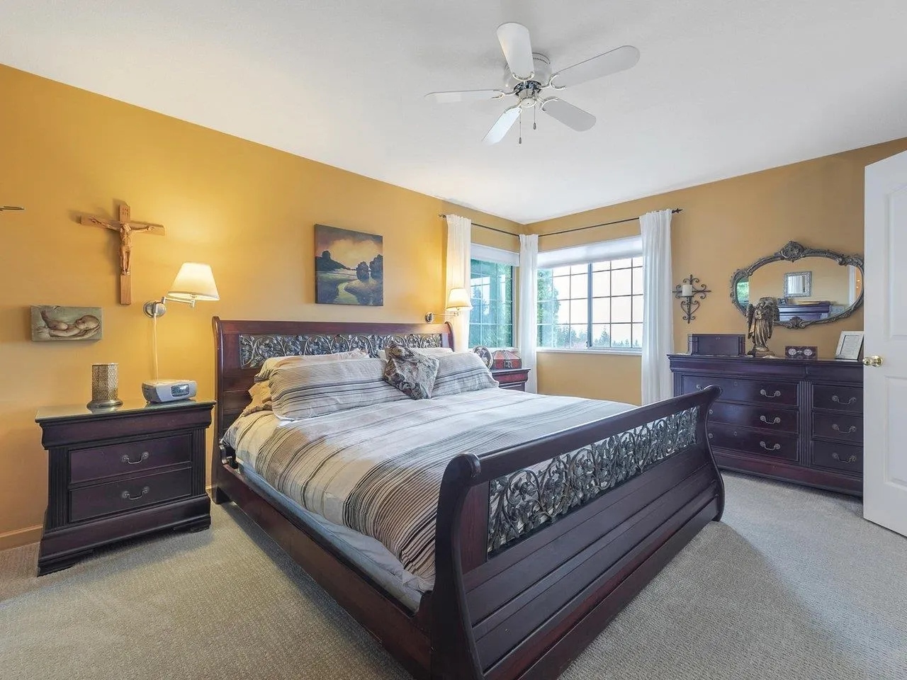 2817 Greenbrier Place