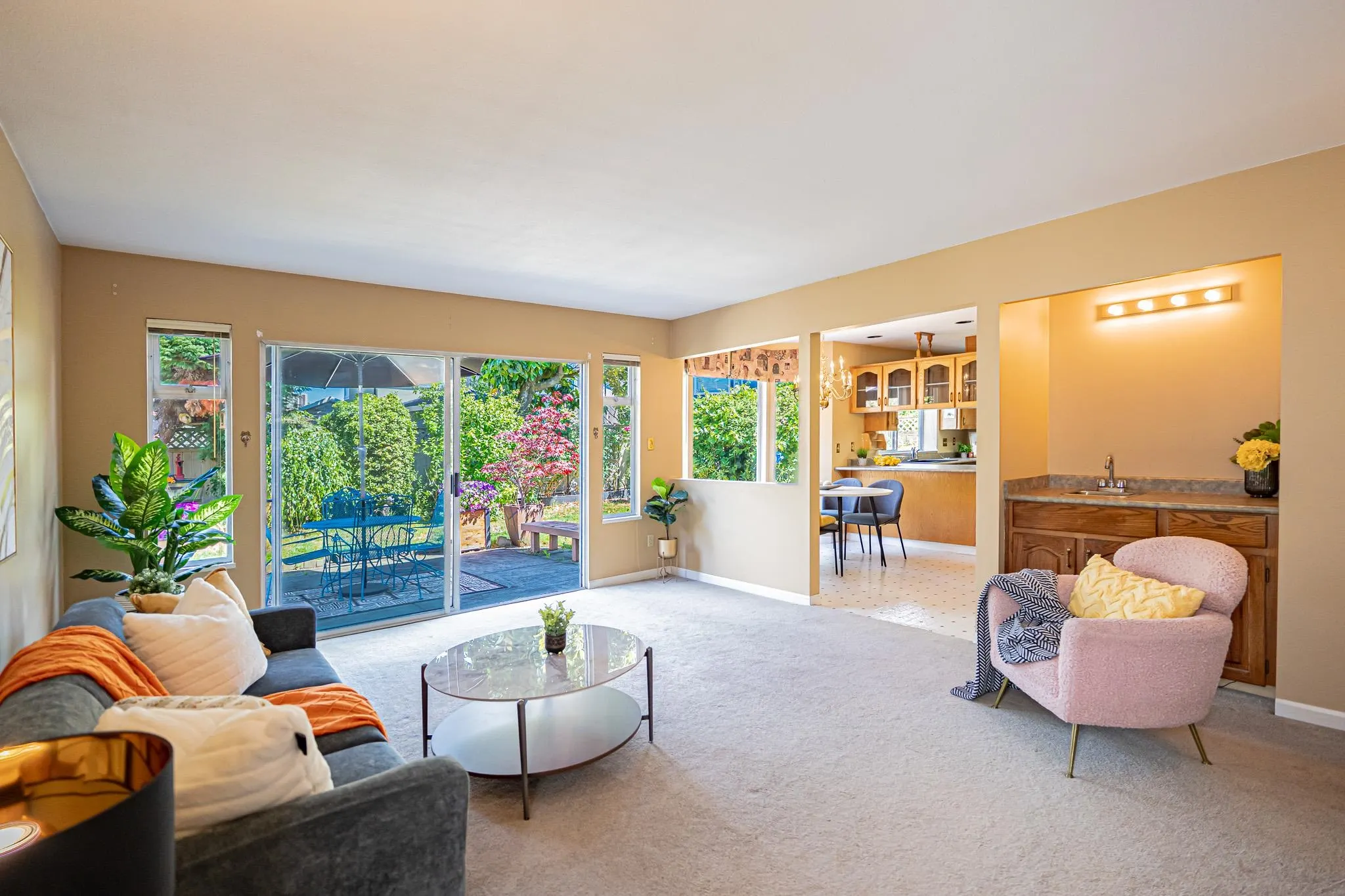 6683 London Court