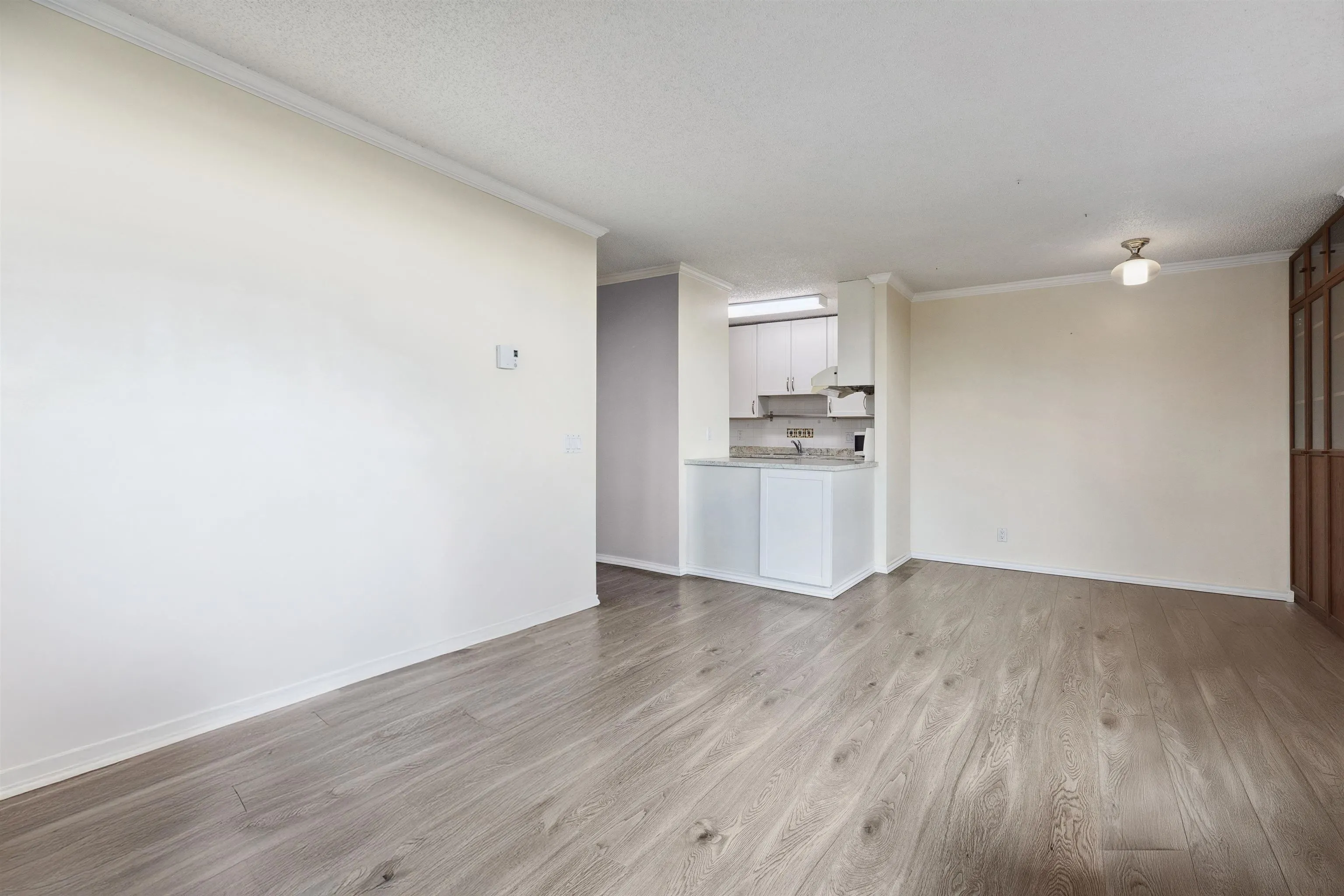 806 3970 Carrigan Court