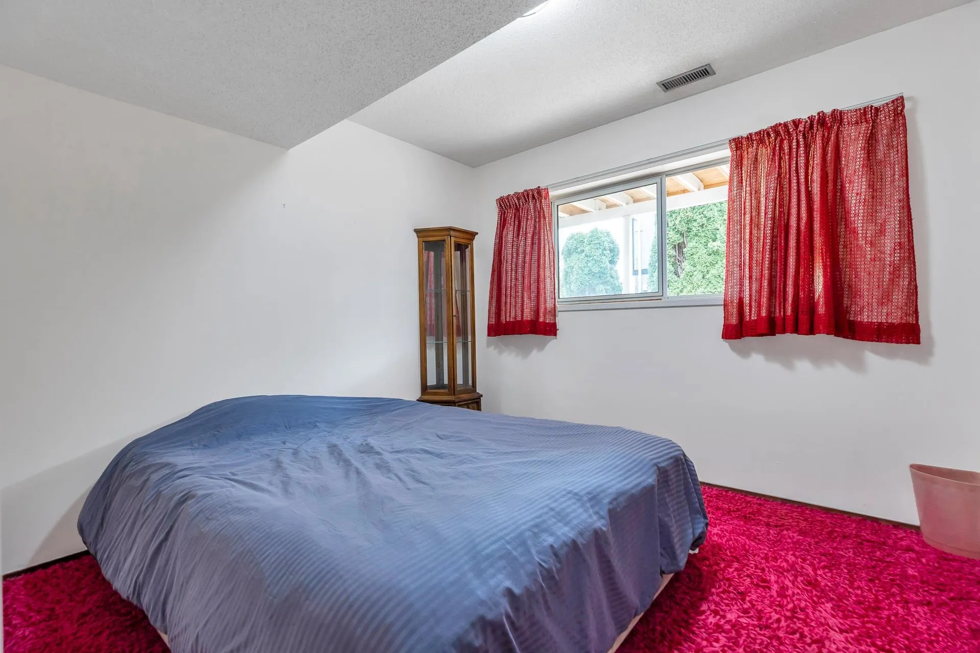 32640 Lonsdale Crescent