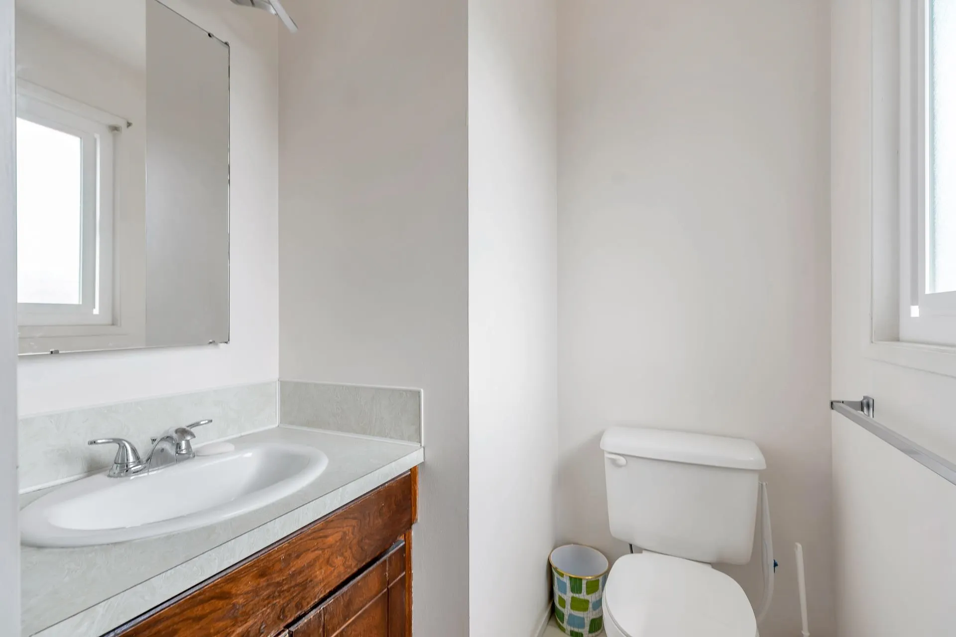 32640 Lonsdale Crescent