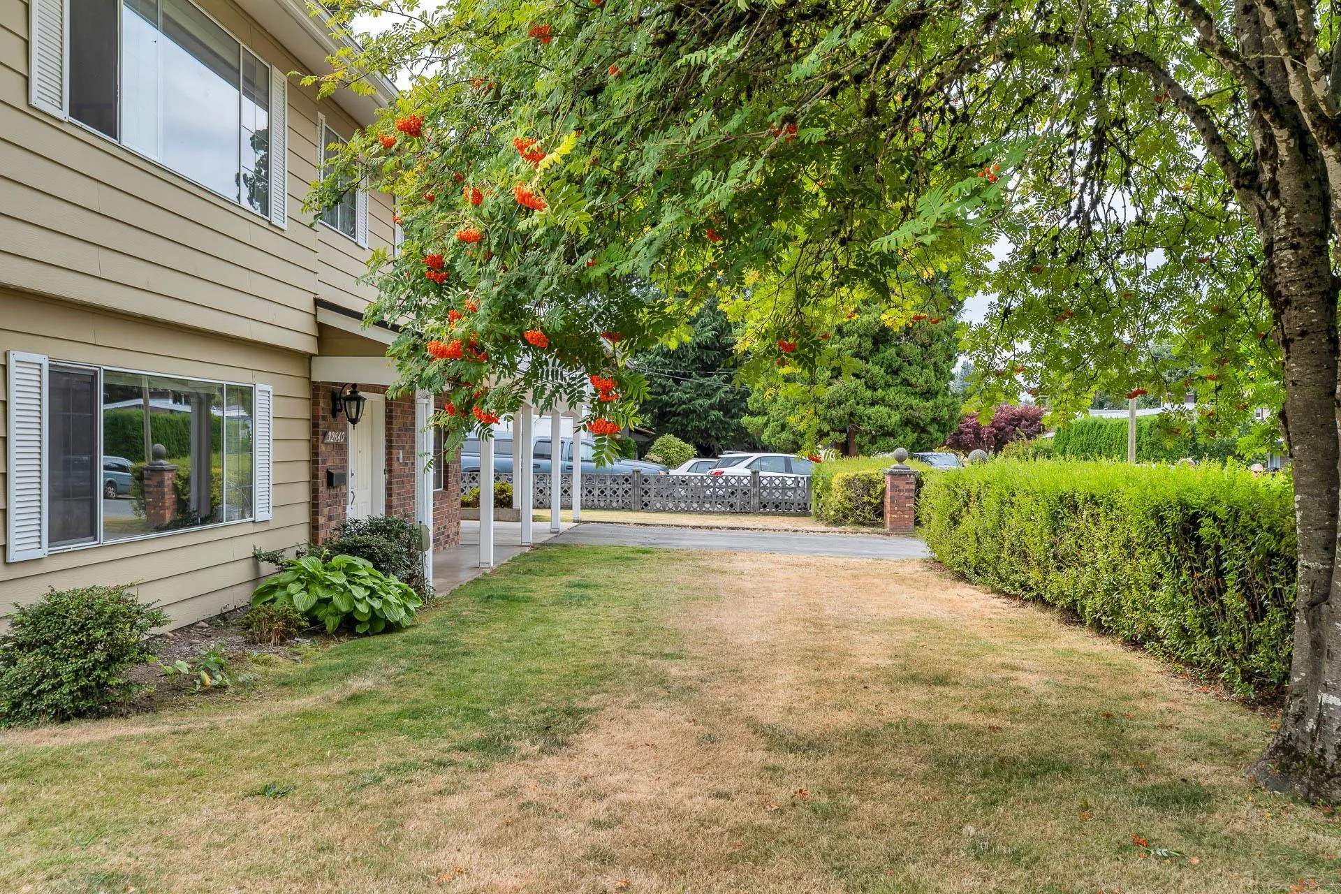 32640 Lonsdale Crescent