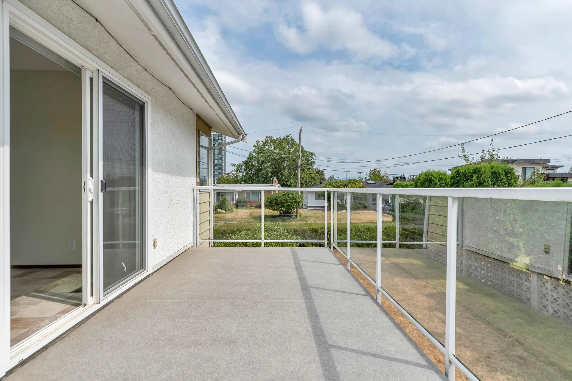 32640 Lonsdale Crescent