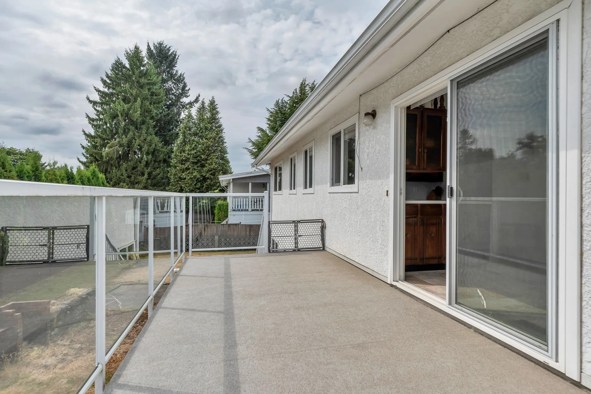 32640 Lonsdale Crescent