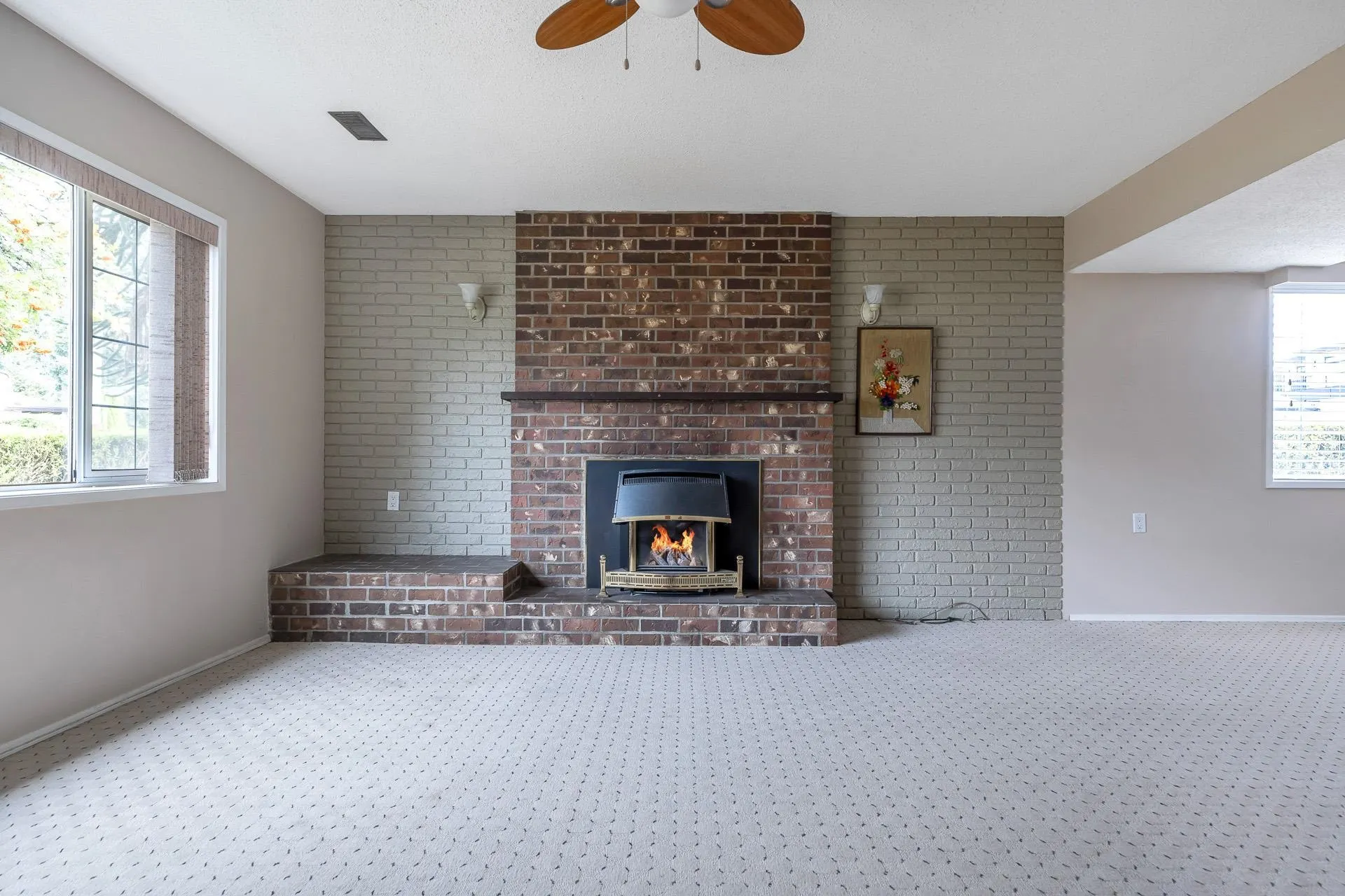 32640 Lonsdale Crescent