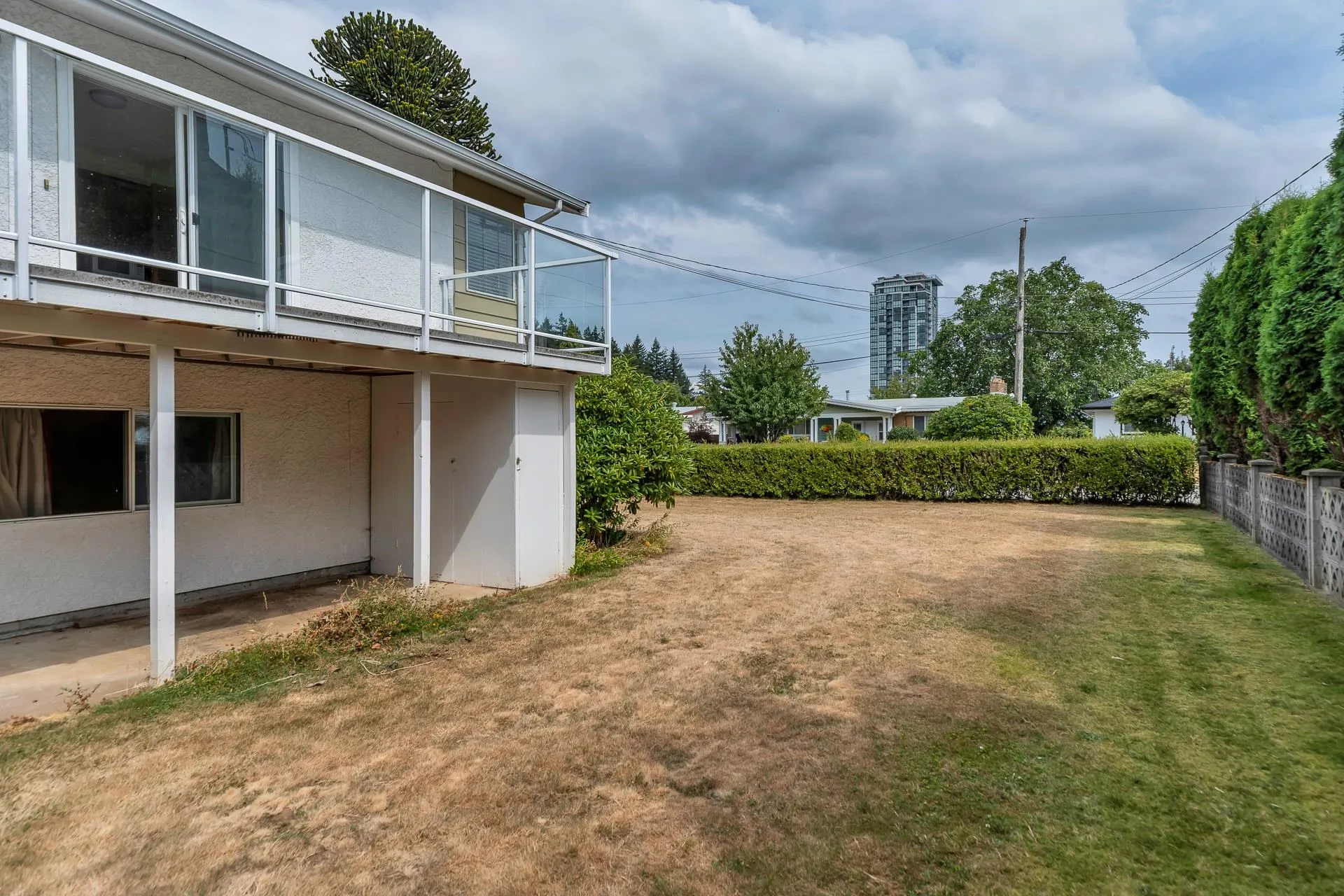 32640 Lonsdale Crescent