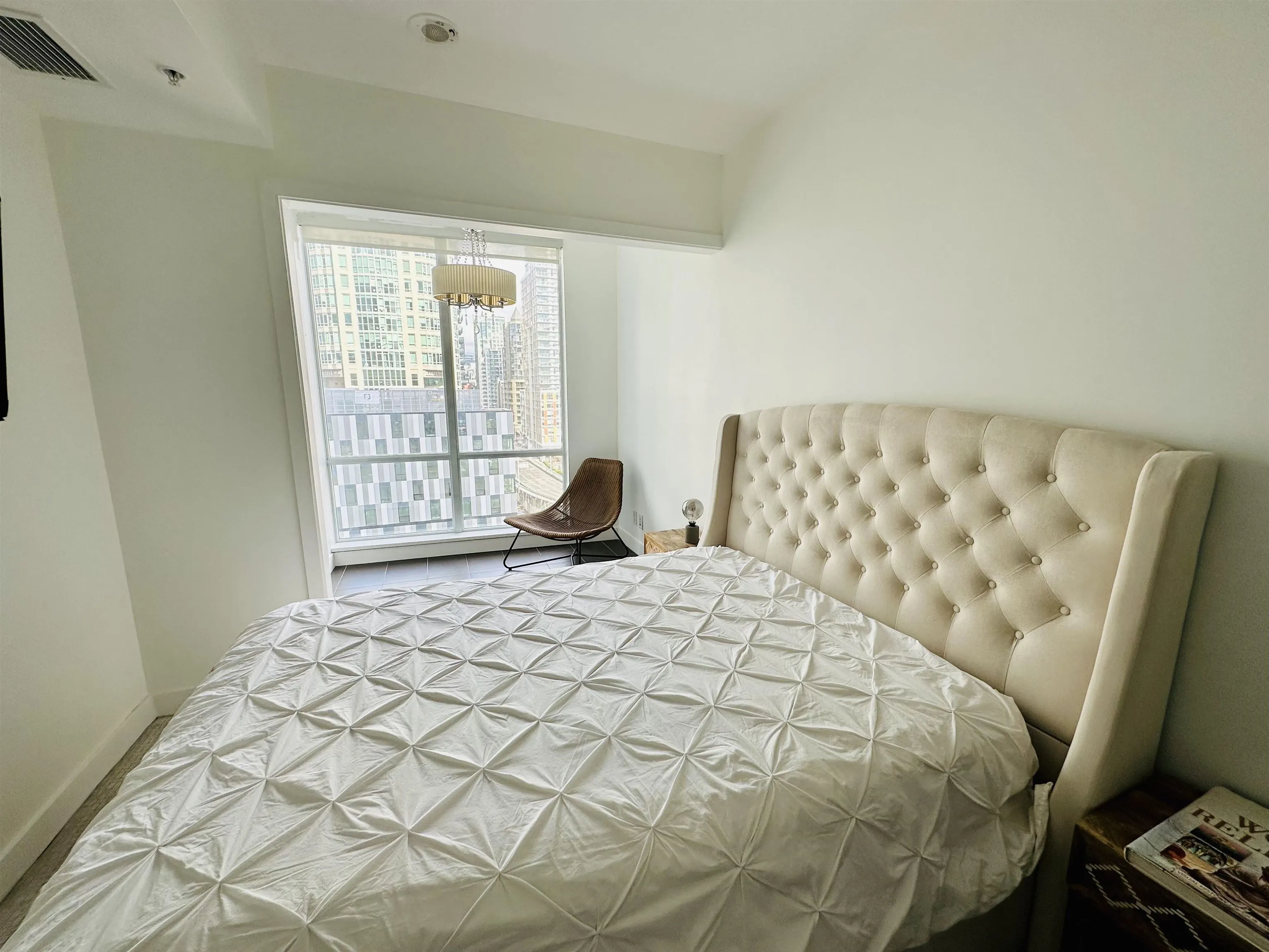 1202 1455 Howe