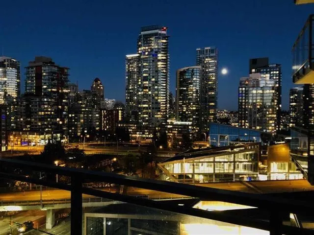 1202 1455 Howe