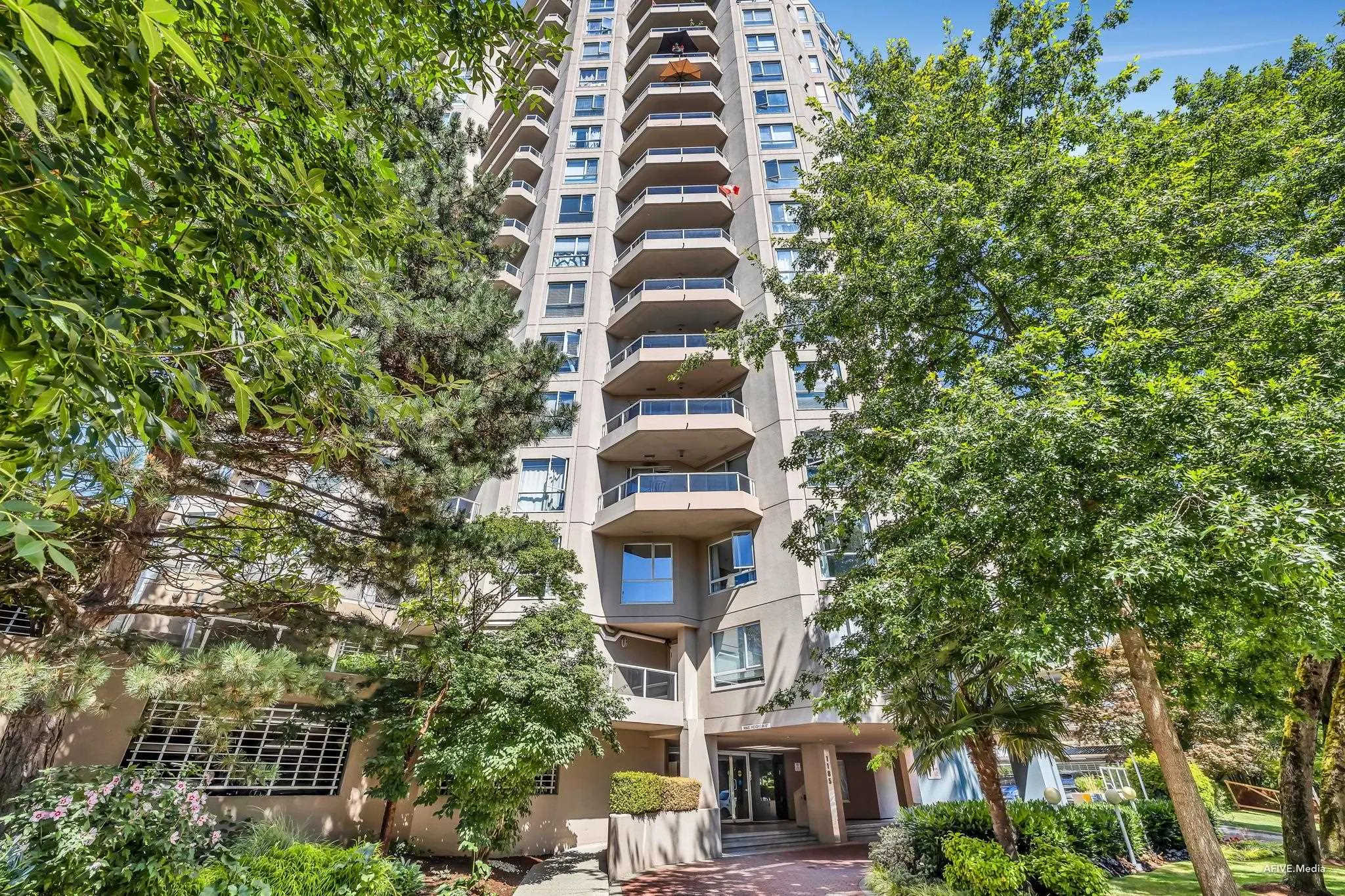 1605 1185 Quayside Drive