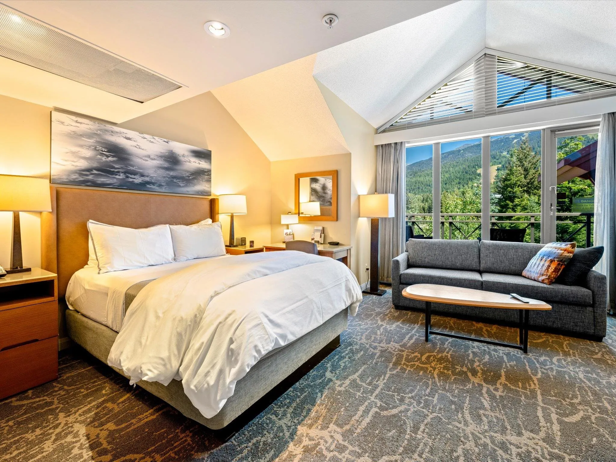 904 4090 Whistler Way