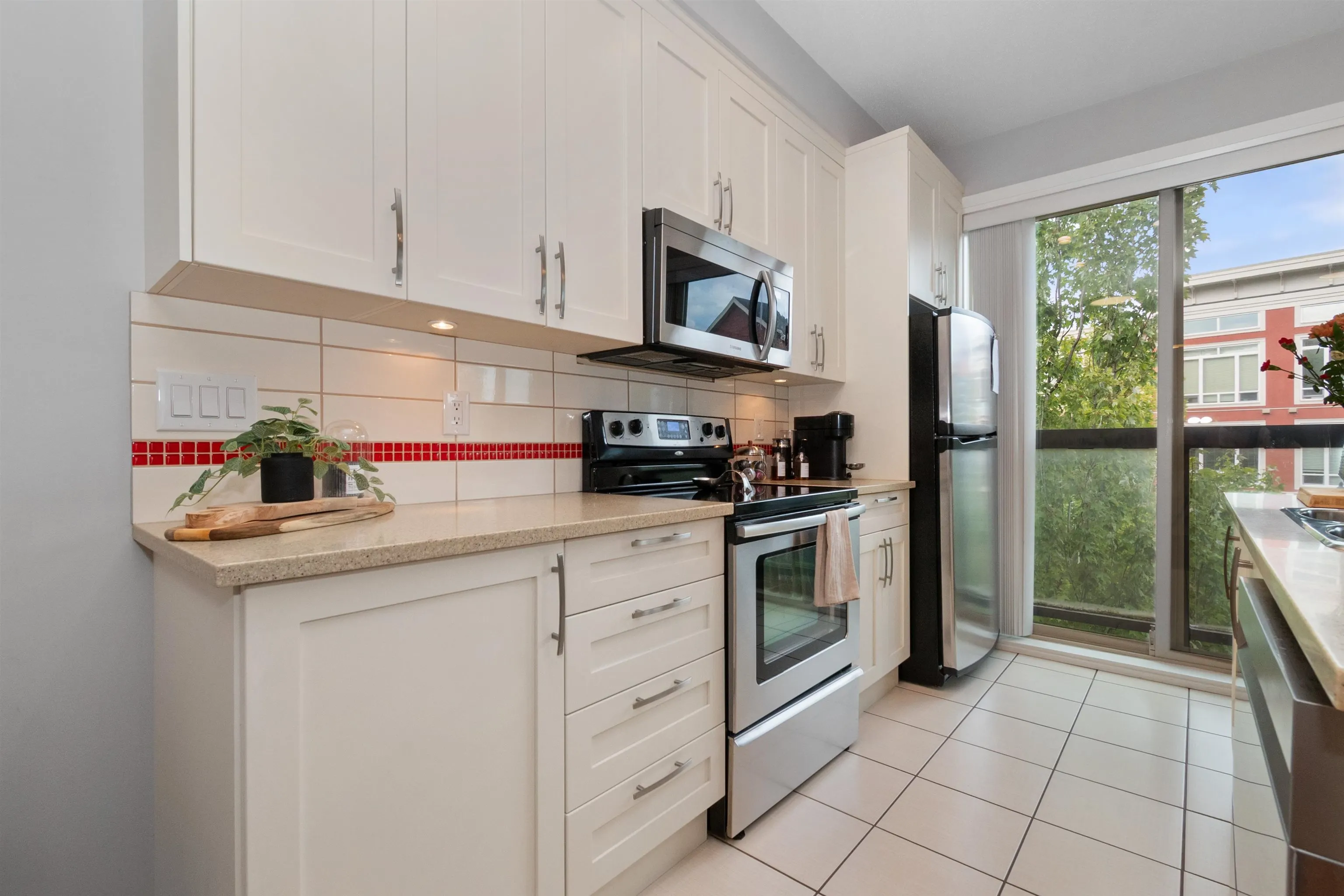 310 45530 Market Way