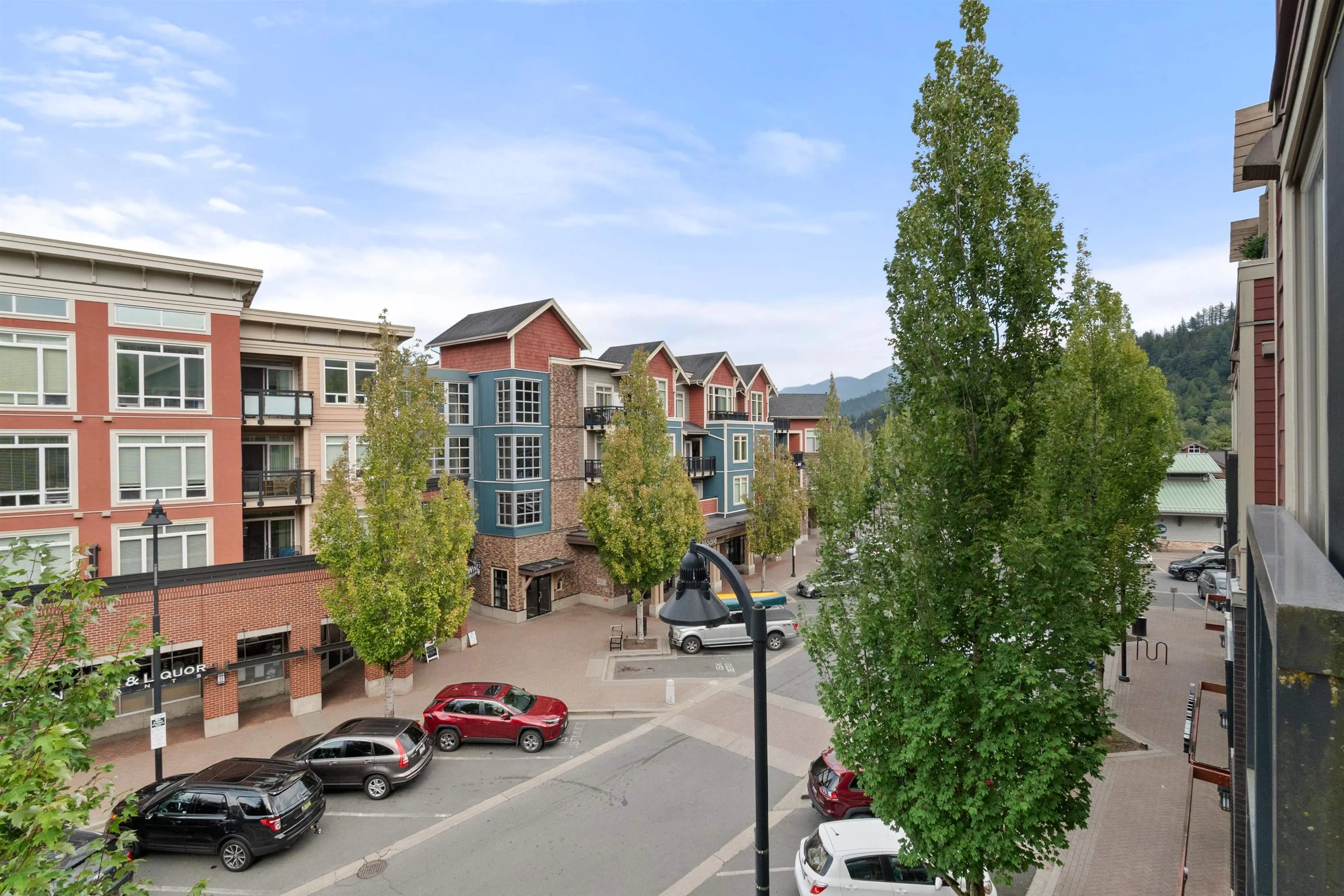 310 45530 Market Way