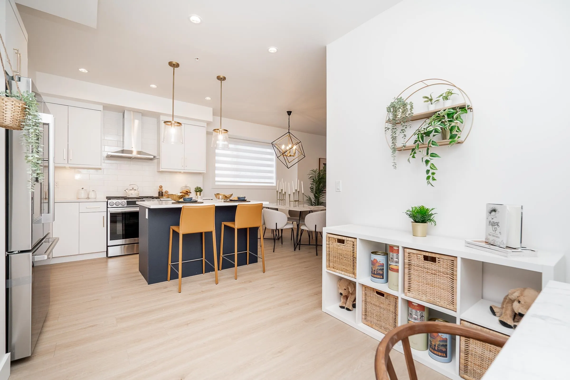 18 20463 70 Avenue
