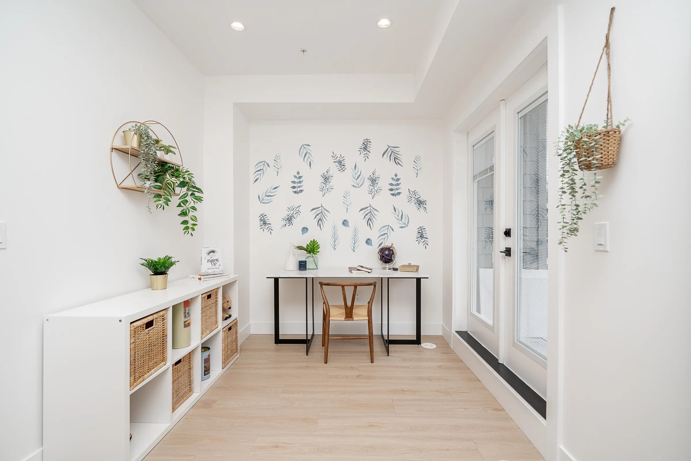18 20463 70 Avenue