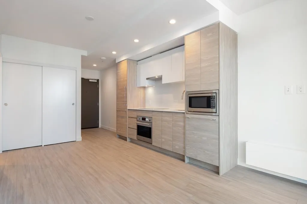 706 13655 Fraser Highway