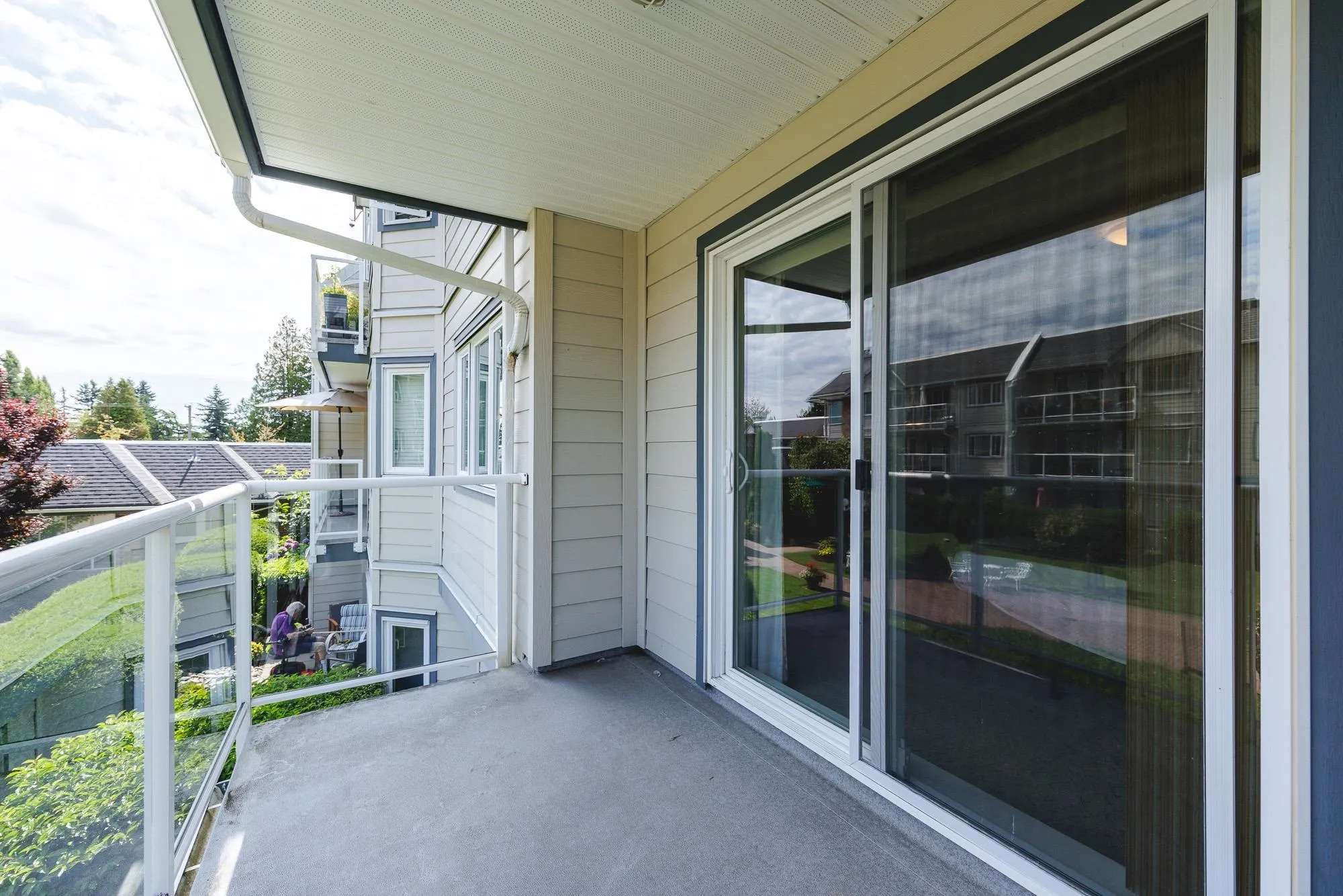 210 13959 16 Avenue