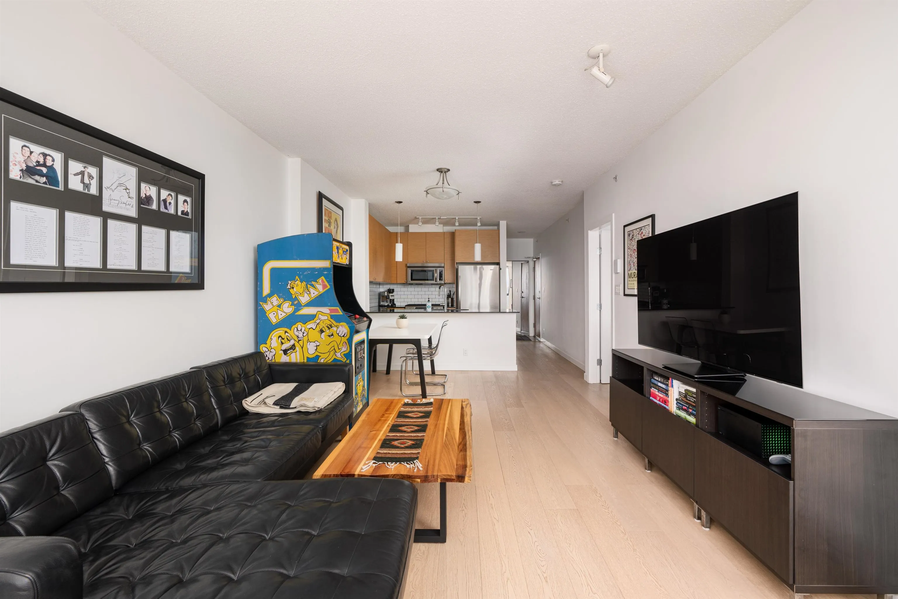 1909 110 Brew Street