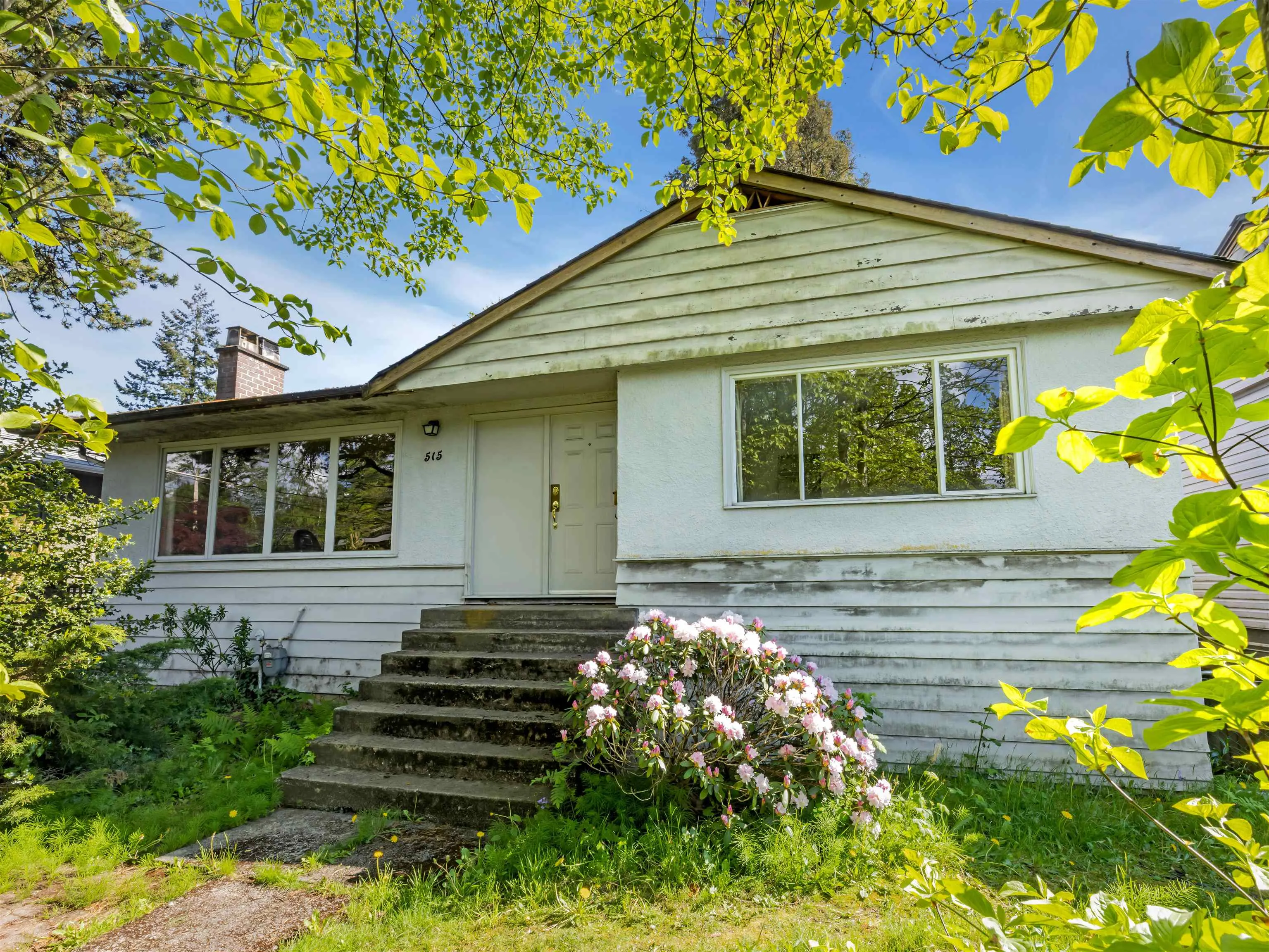 515 W 24th Street